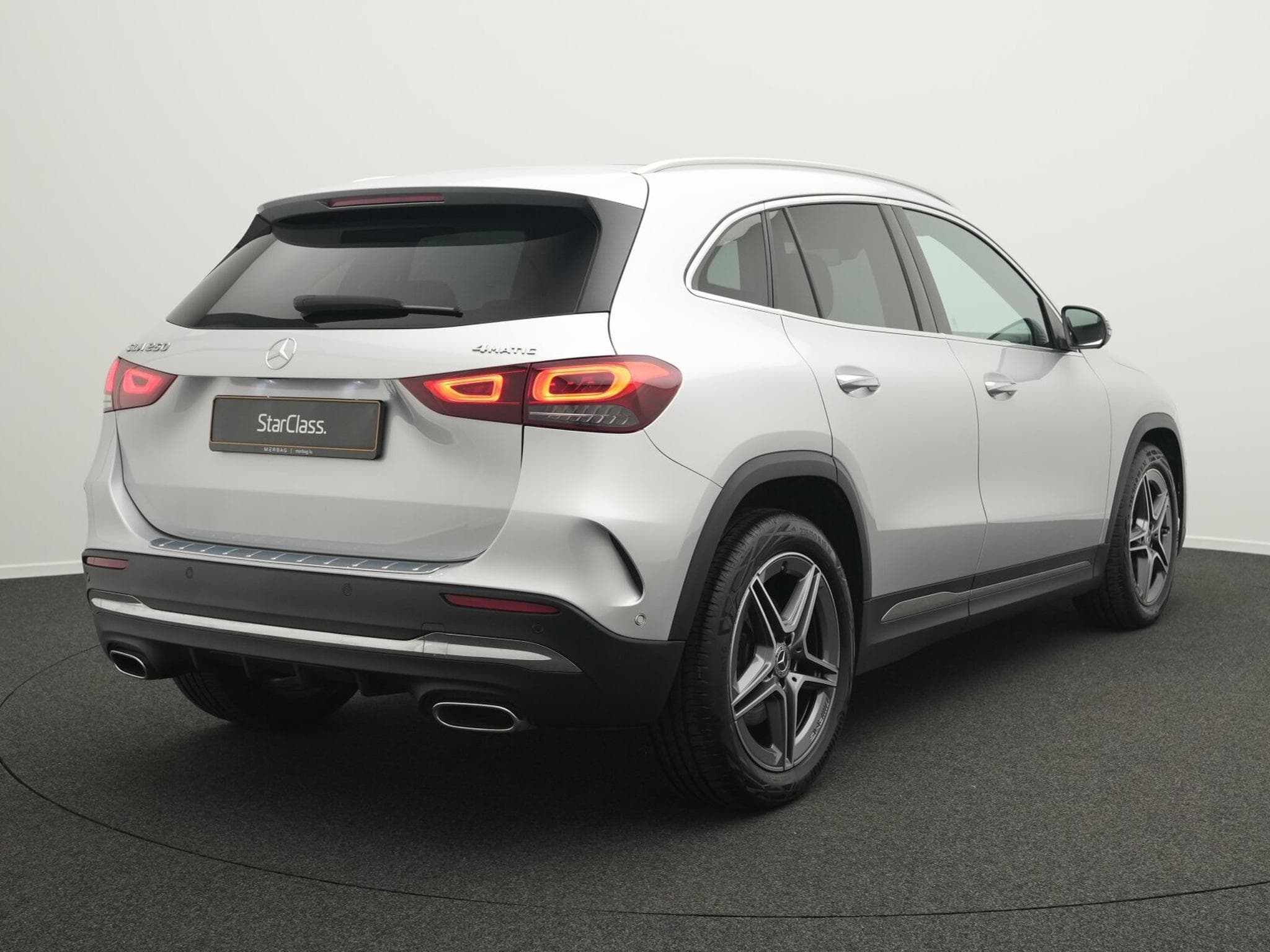 Mercedes GLA 250 4MATIC AMG-Line Multi+Pano+360°+Apple (2022) - Foto 3
