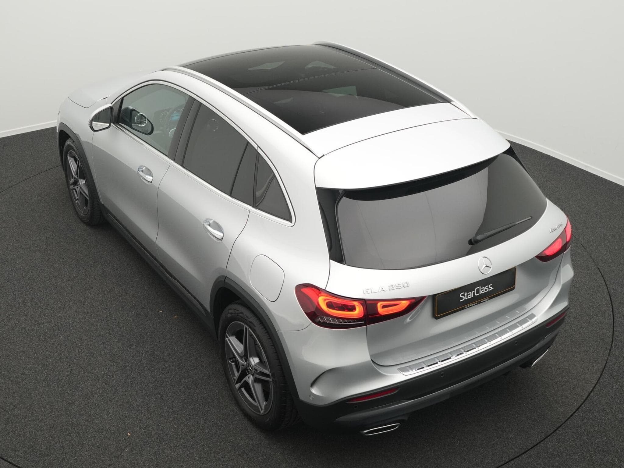 Mercedes GLA 250 4MATIC AMG-Line Multi+Pano+360°+Apple (2022) - Foto 13