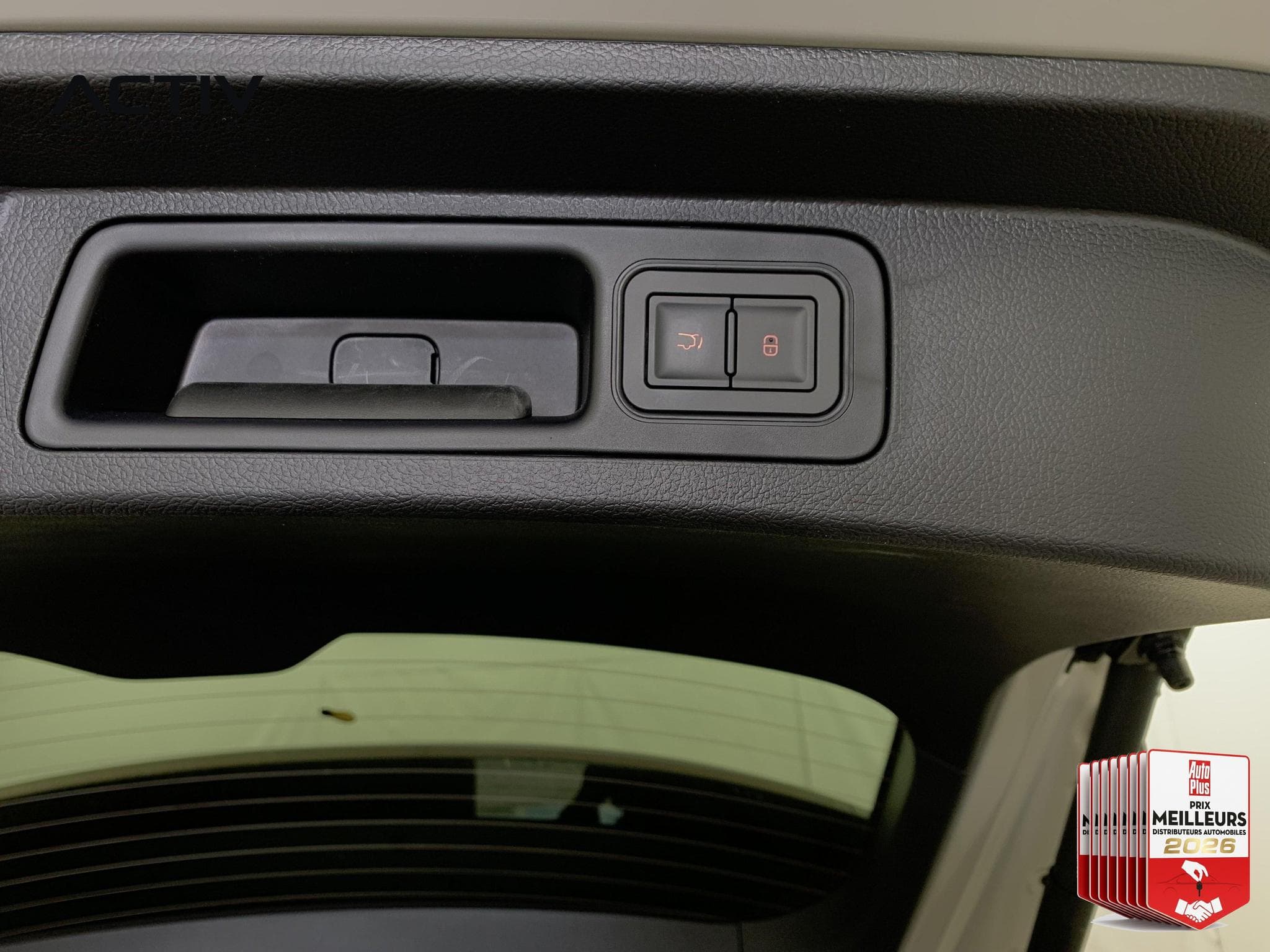 Byd SEAL U 1.5l DM-i 218 ch PHEV Boost (2026) - Photo 21