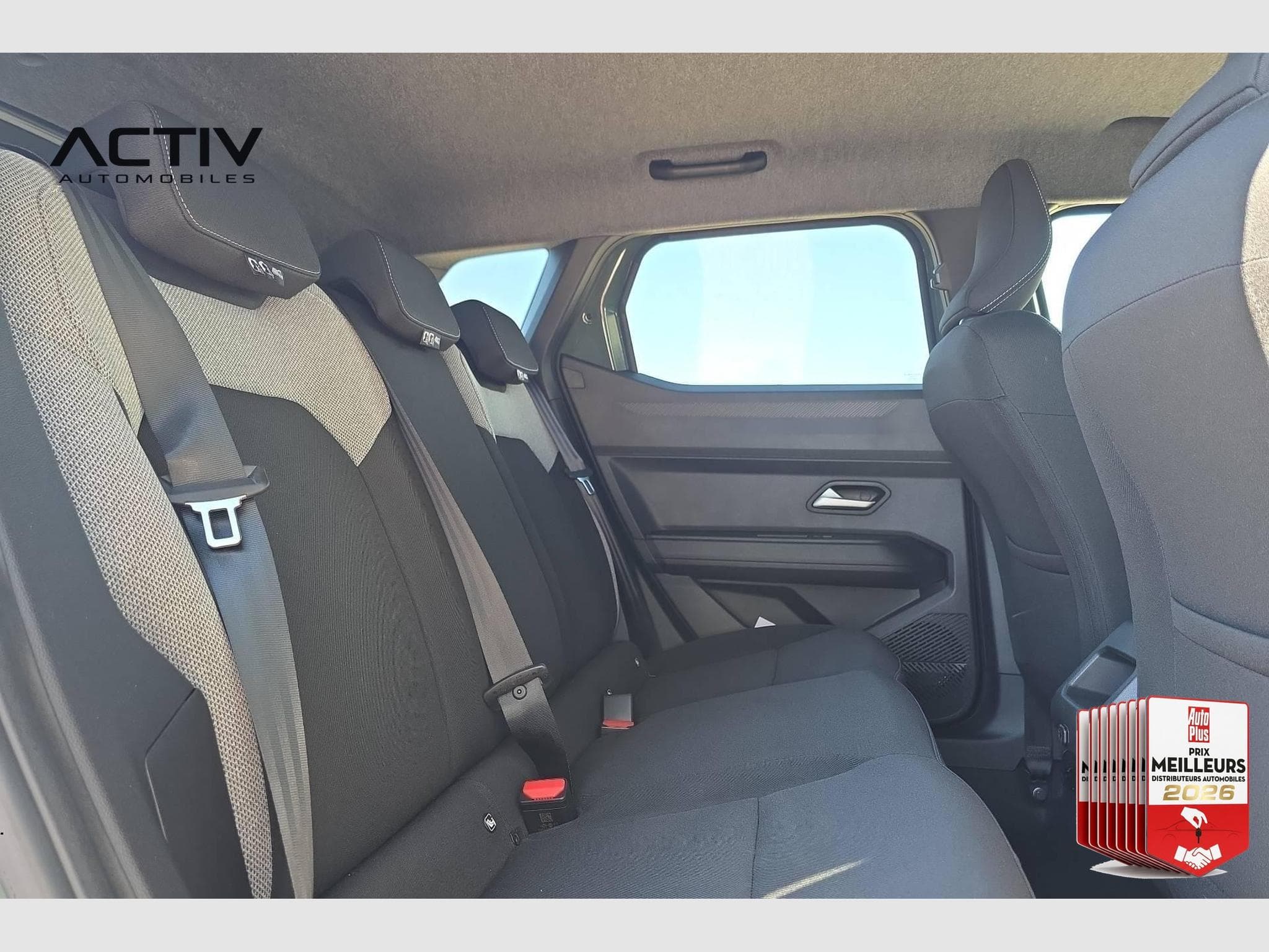 Dacia DUSTER Mild Hybrid 140 Journey (2026) - Photo 10