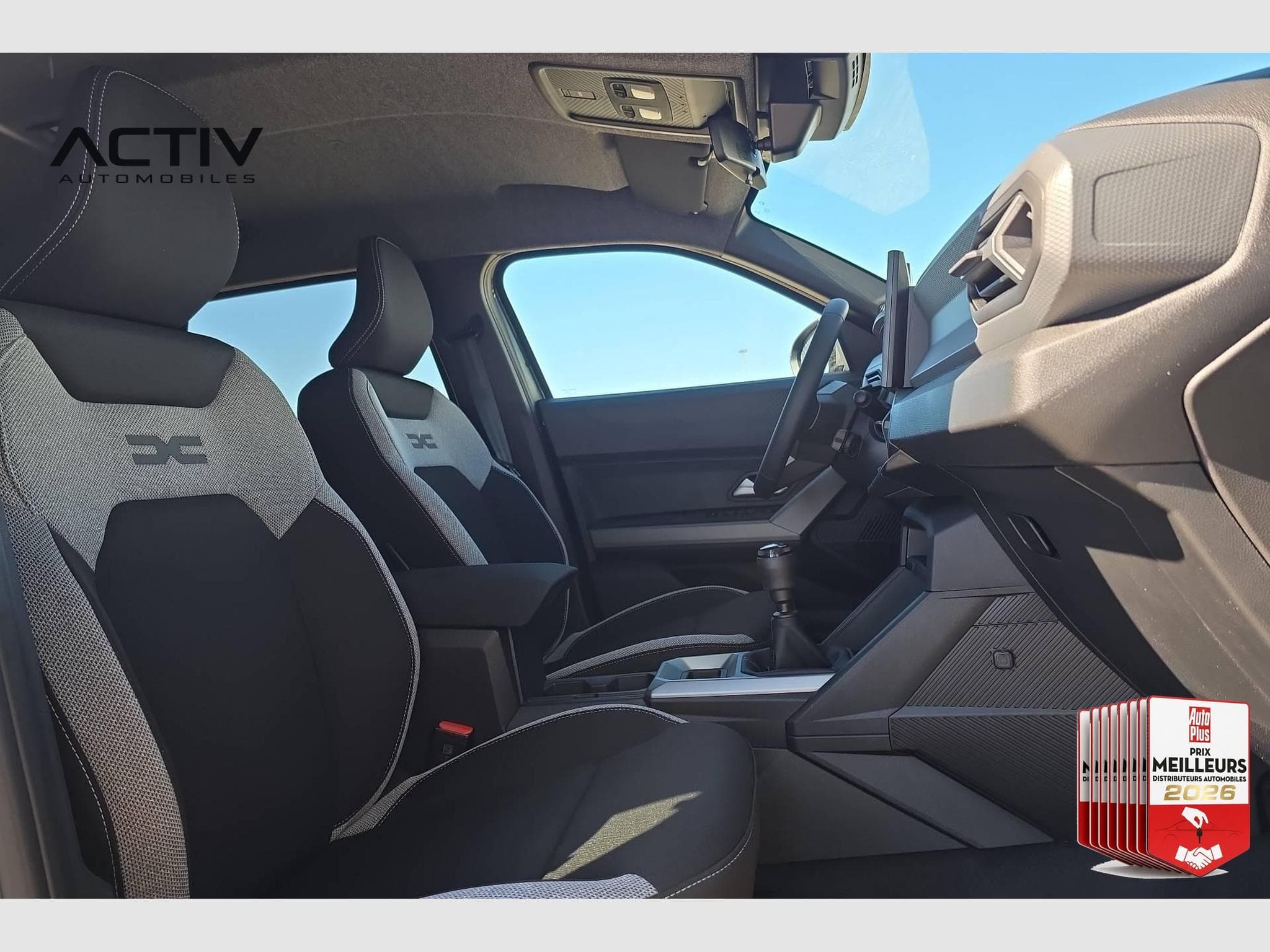 Dacia DUSTER Mild Hybrid 140 Journey (2026) - Photo 9