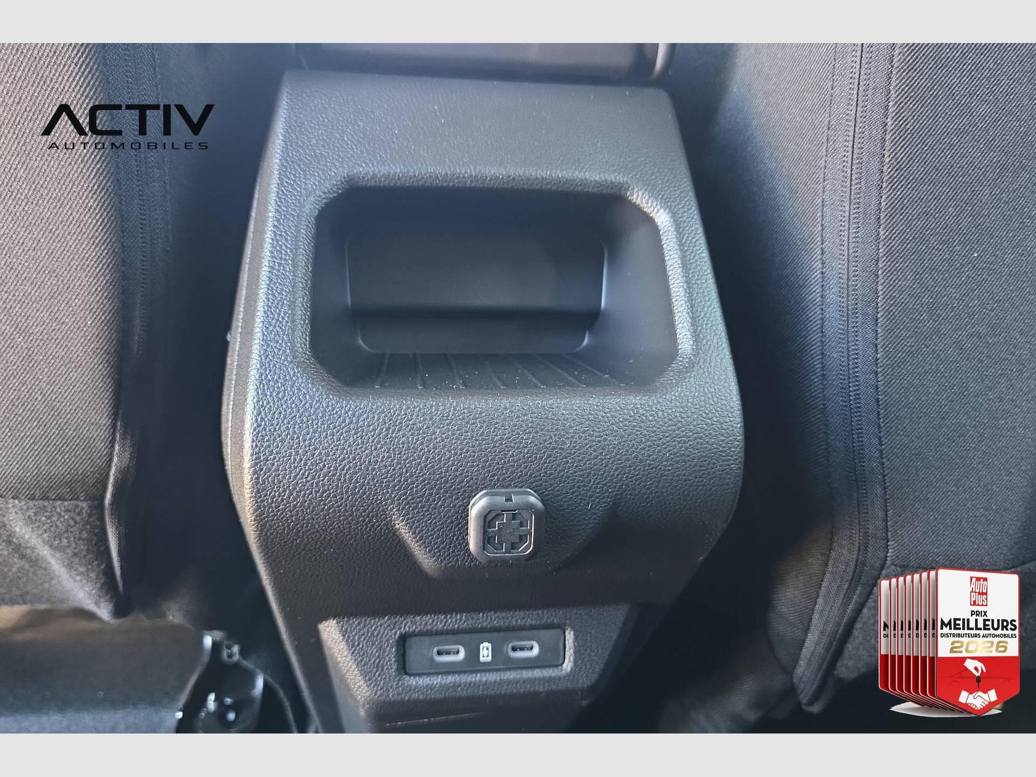 Dacia DUSTER Mild Hybrid 140 Journey (2026) - Photo 24