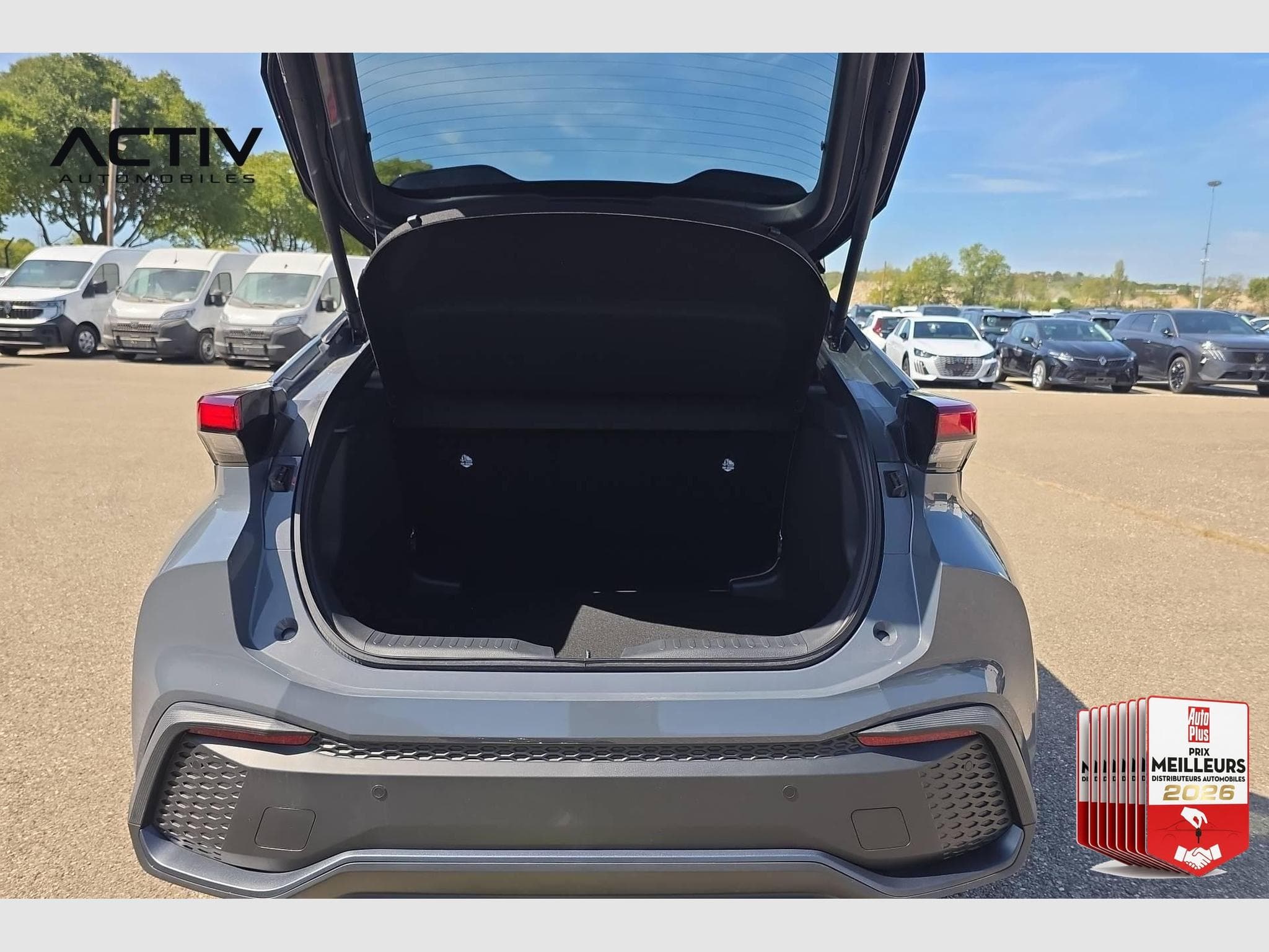 Toyota C-HR Hybride 140 Design (2026) - Photo 11