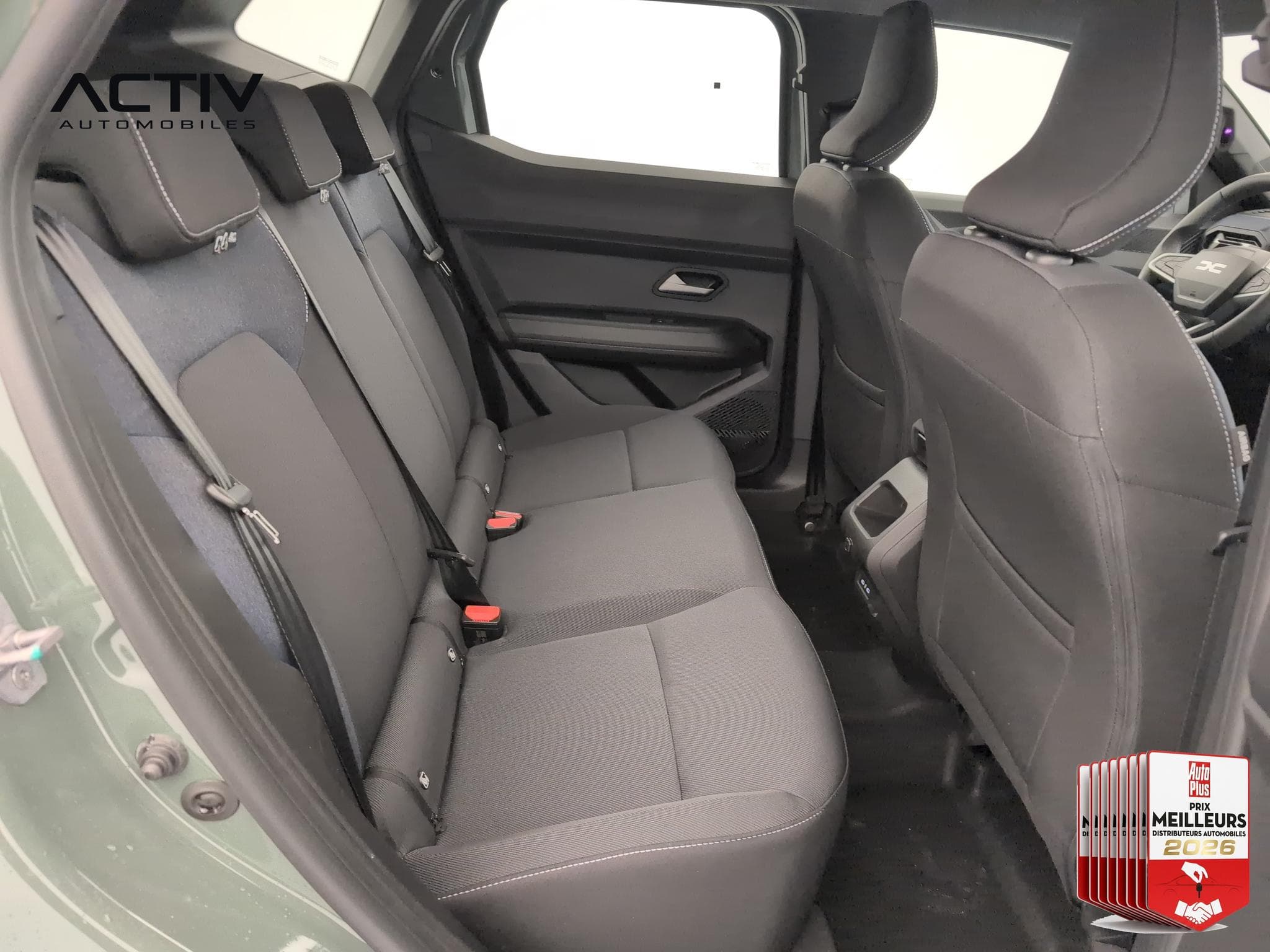 Dacia DUSTER Mild Hybrid 140 Expression (2026) - Photo 11