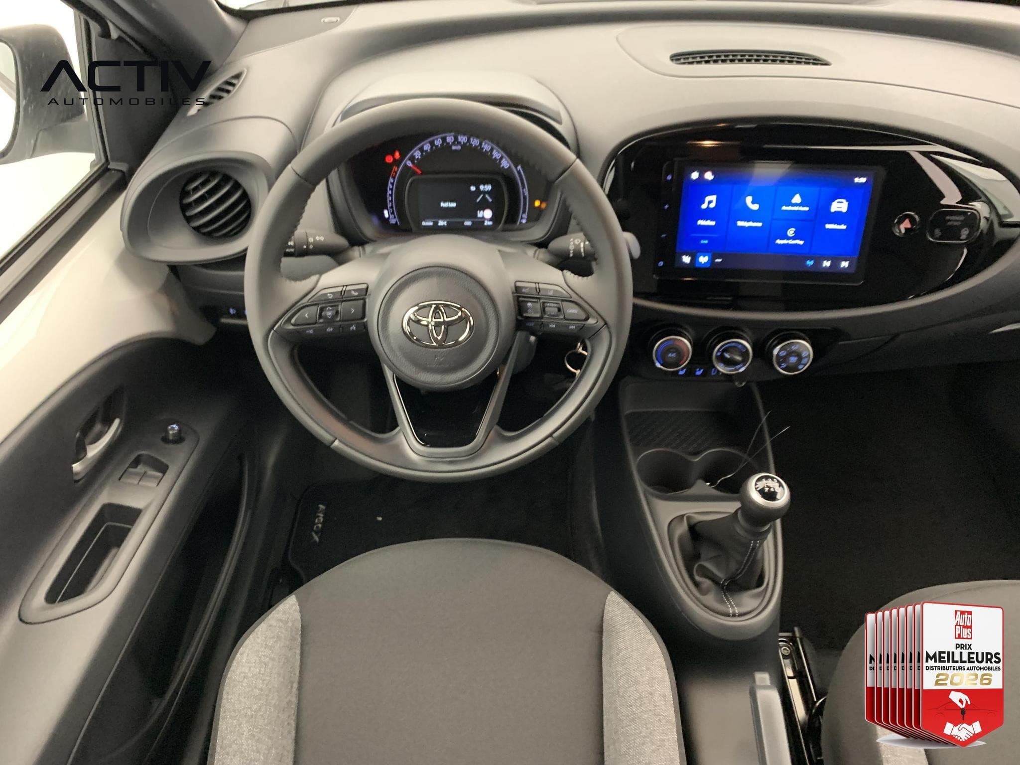 Toyota AYGO X 1.0 VVT-i 72 Dynamic (2025) - Photo 11