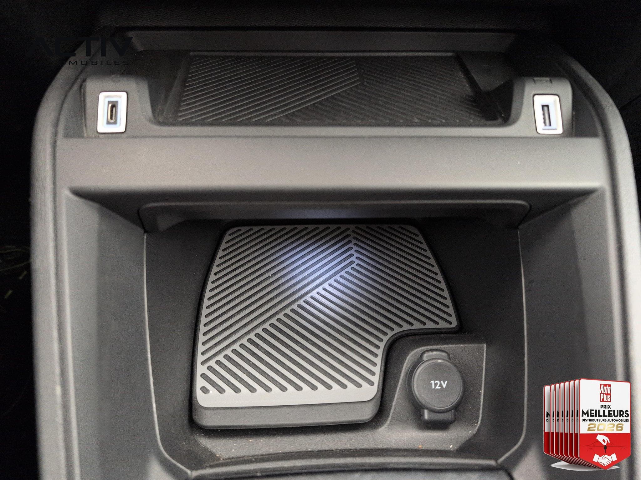 Citroën C4 Hybride 145 ch e-DCS6 Plus (2025) - Photo 20