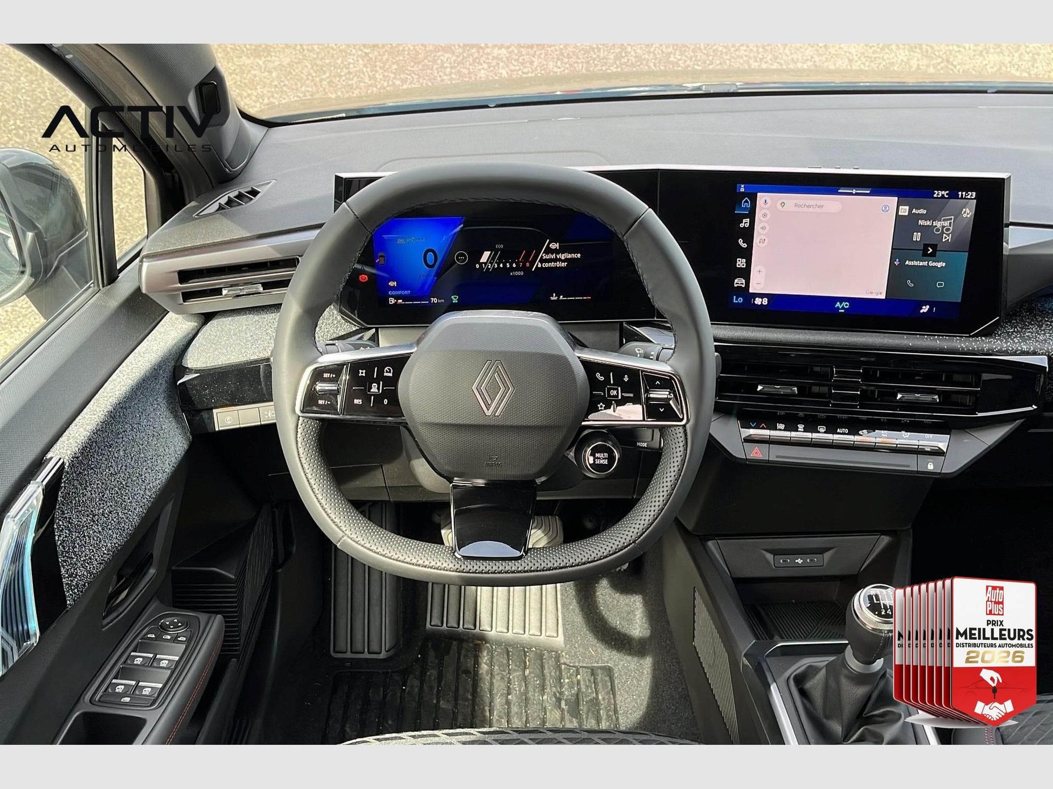 Renault CLIO 6 TCE 115 CH TECHNO (2026) - Foto 12