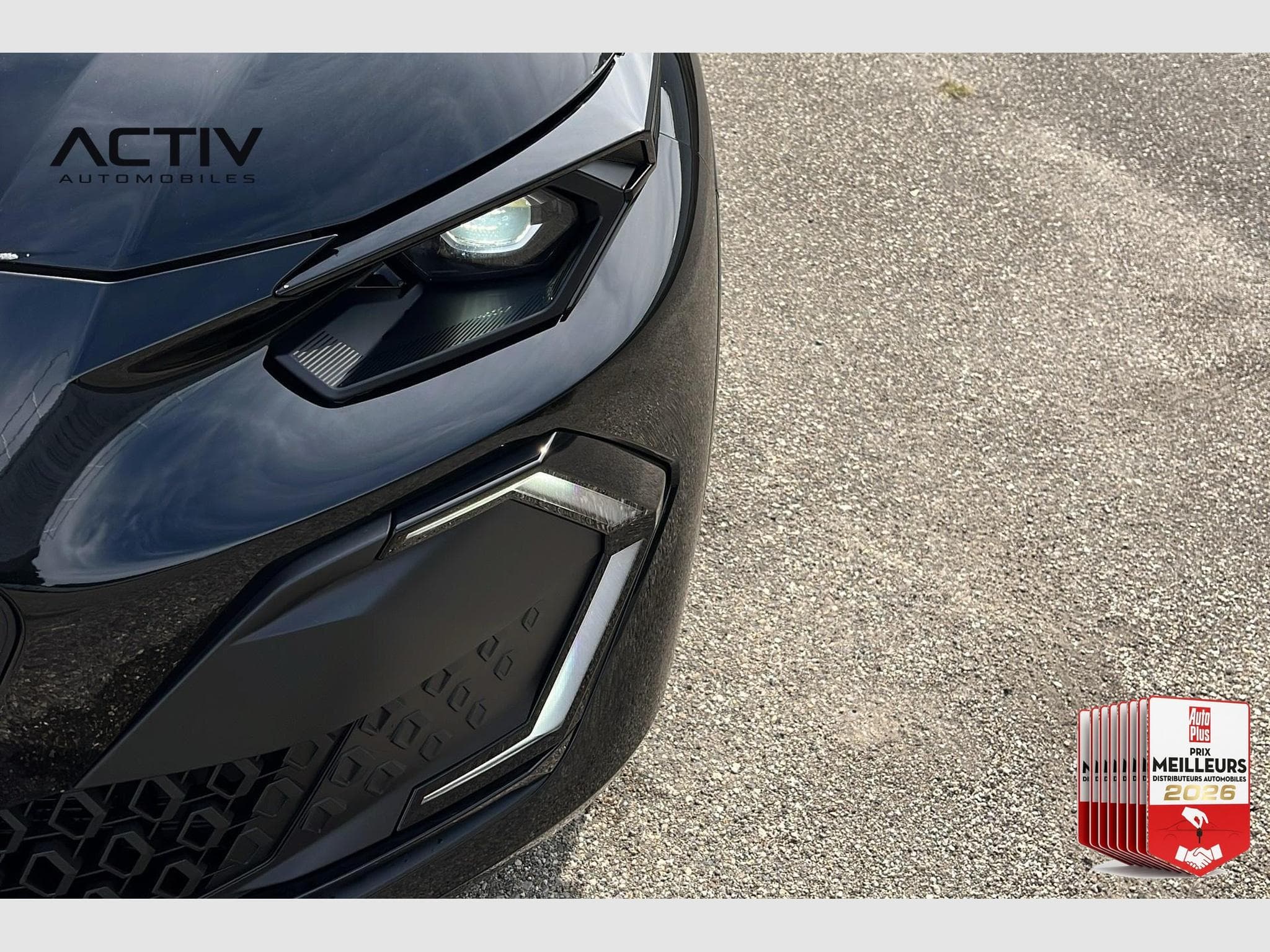 Renault CLIO 6 TCE 115 CH TECHNO (2026) - Foto 21