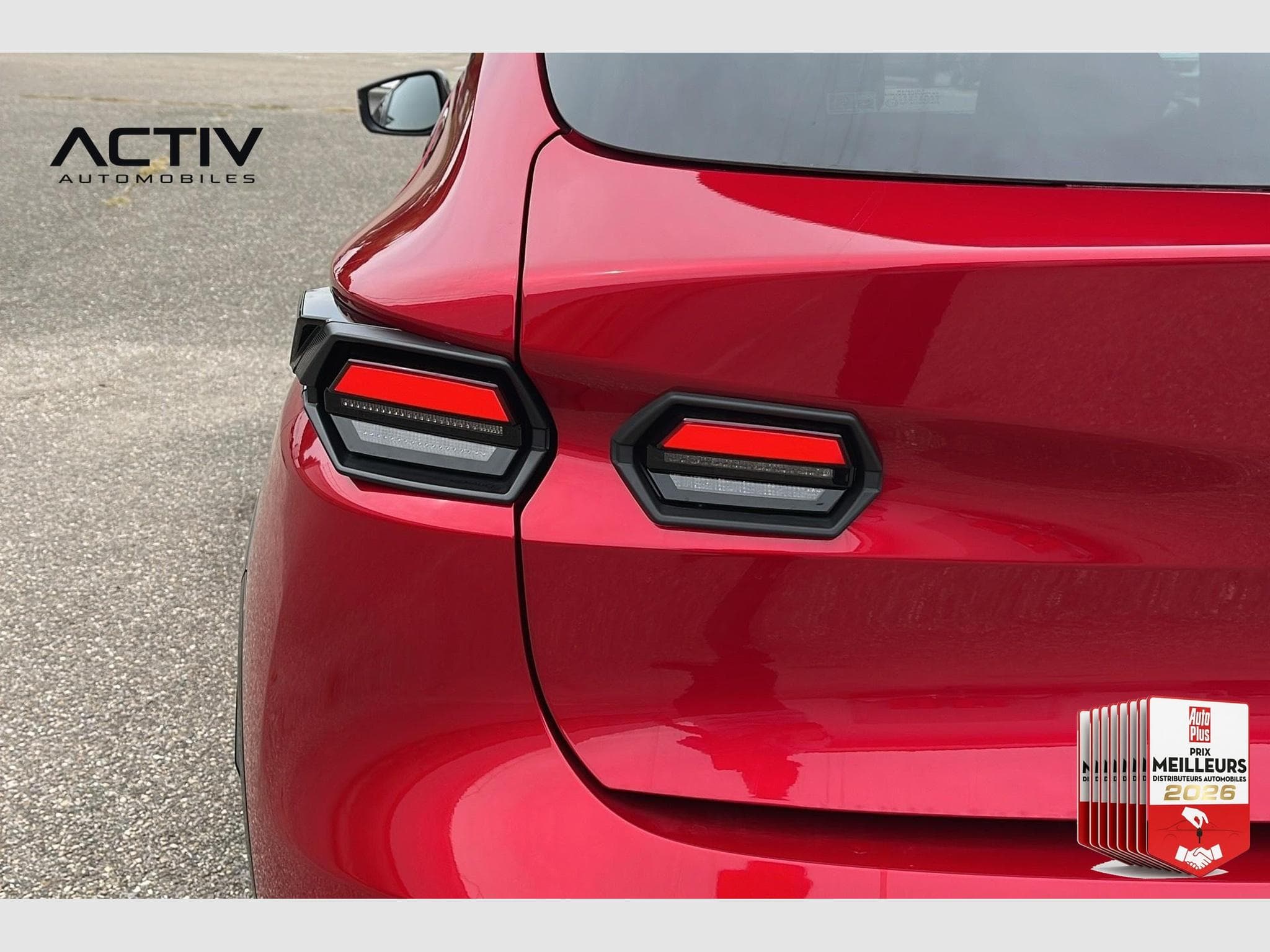 Renault CLIO 6 TCE 115 CH TECHNO (2026) - Foto 21