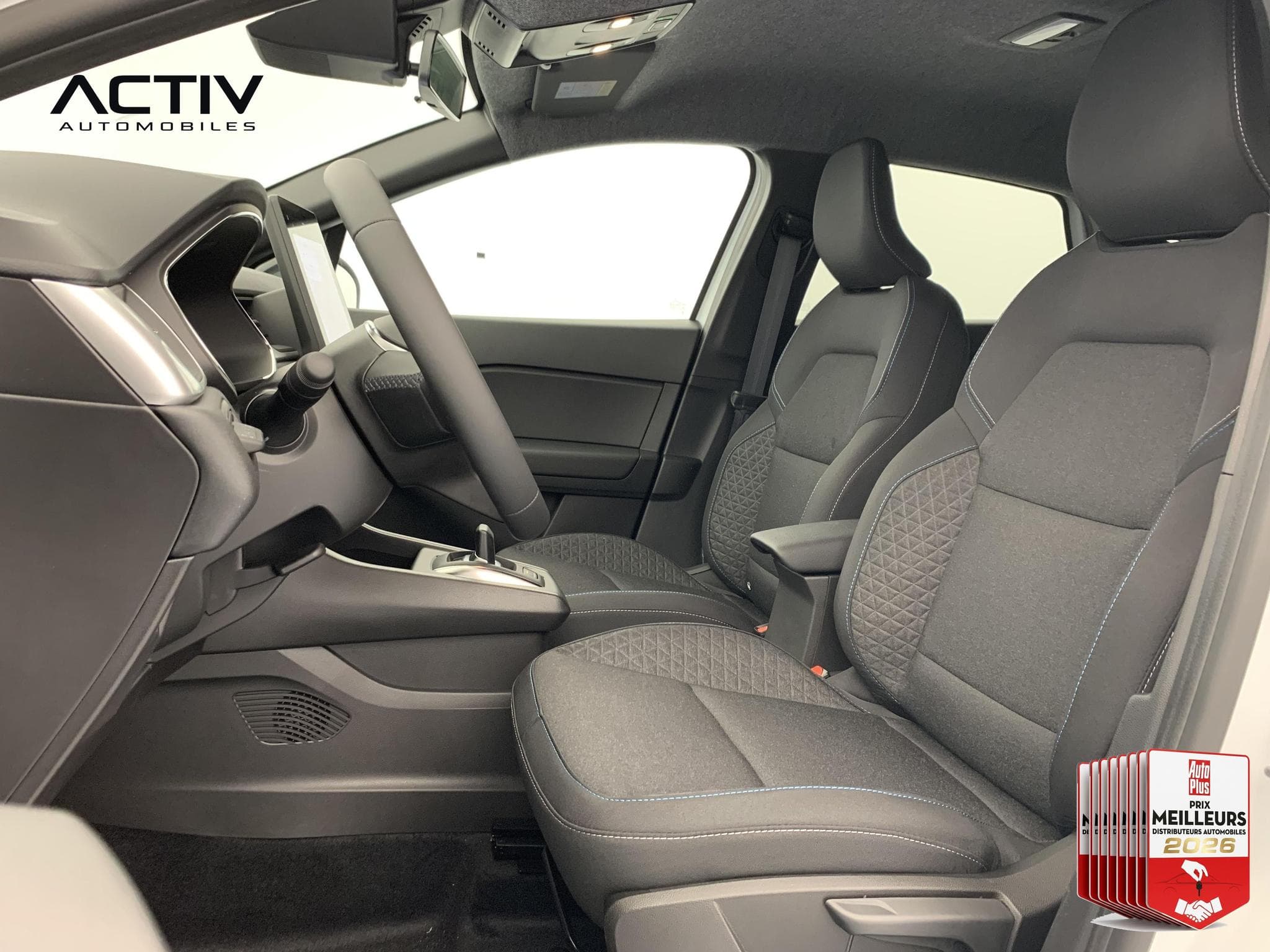 Renault CAPTUR E-Tech full hybrid 160 ch Evolution (2026) - Photo 18
