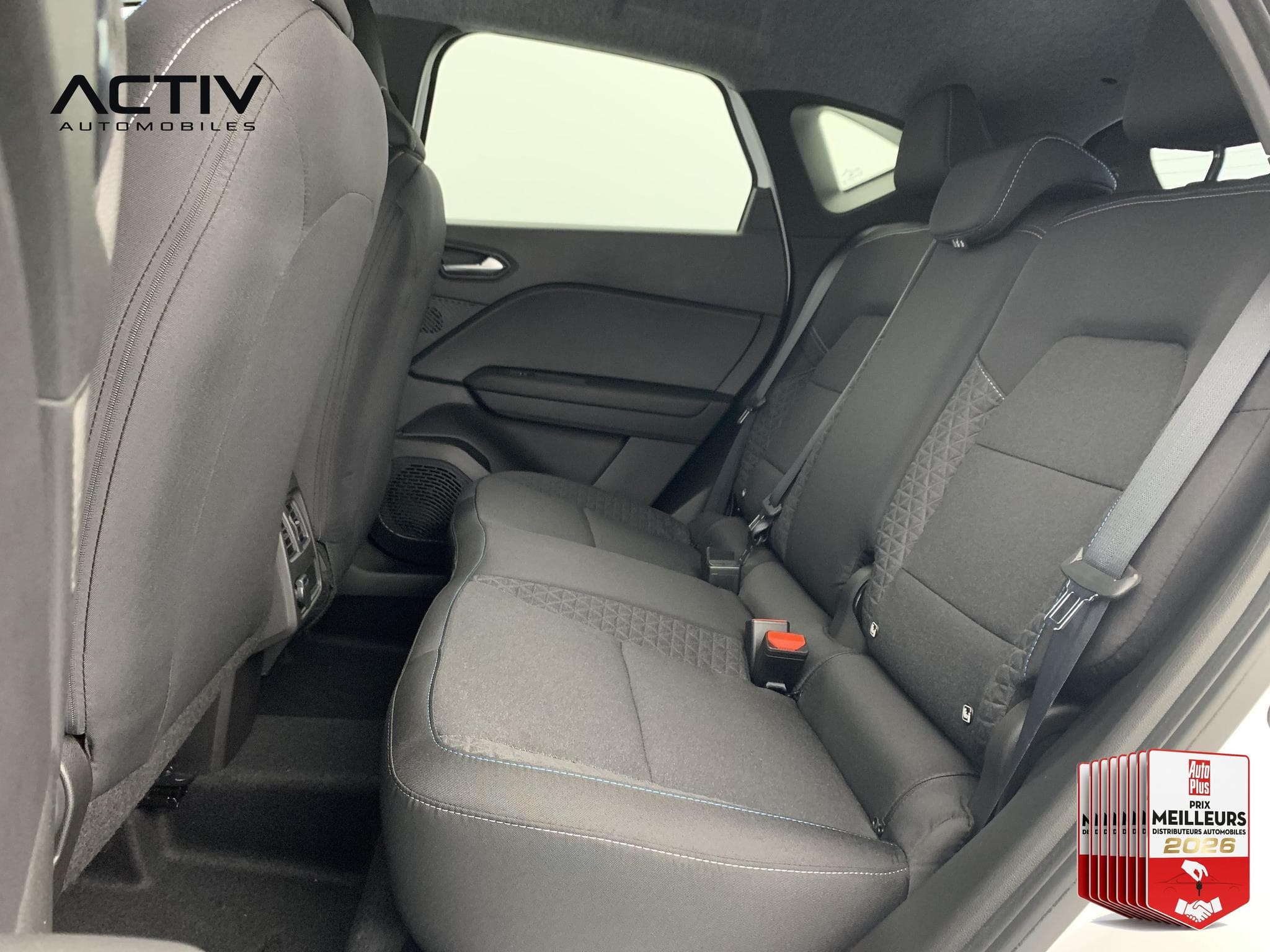 Renault CAPTUR E-Tech full hybrid 160 ch Evolution (2026) - Photo 19