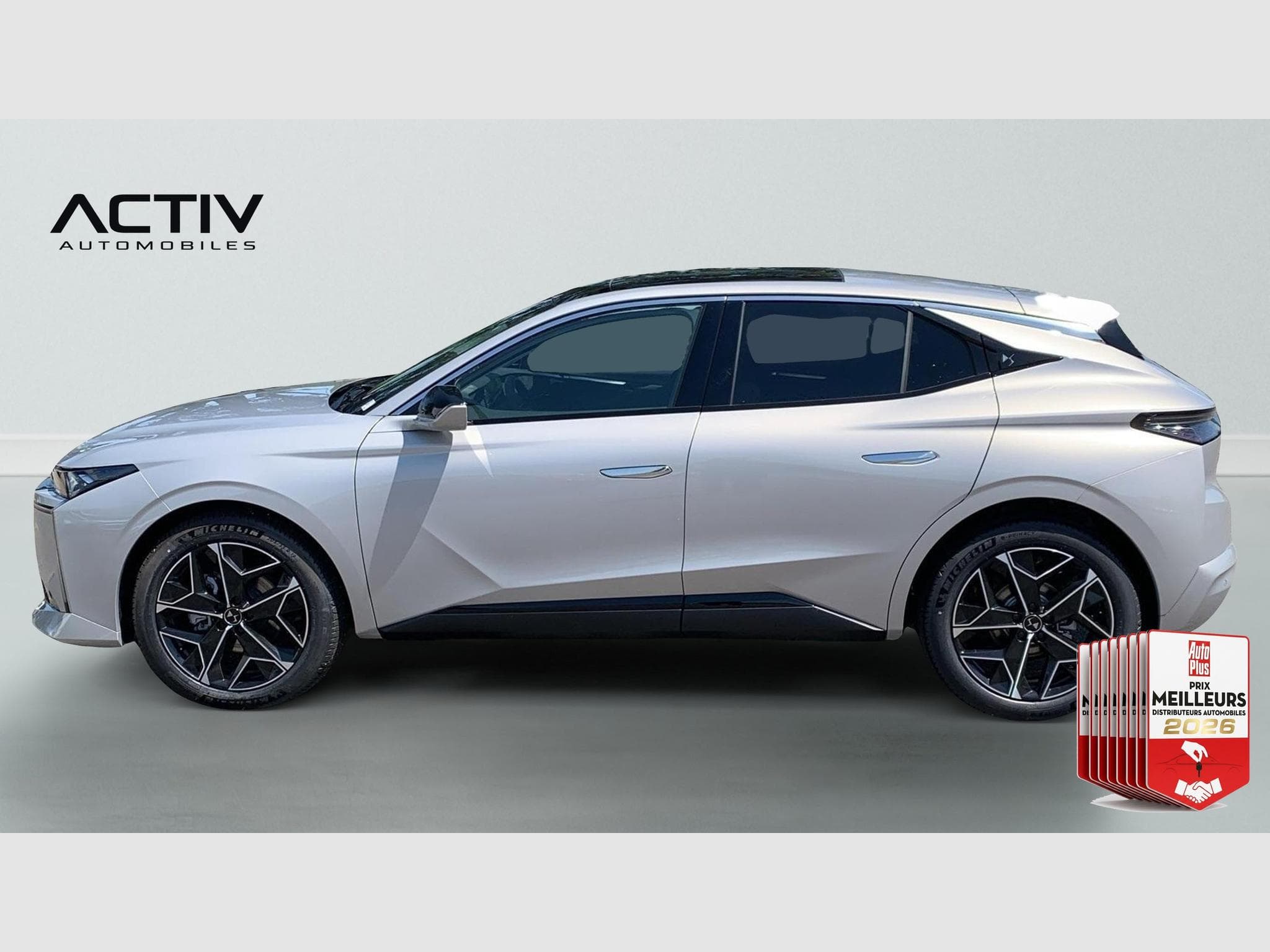 DS Automobiles DS4 Hybride 145 e-DCT6 Etoile - Alcantara (2026) - Foto 4