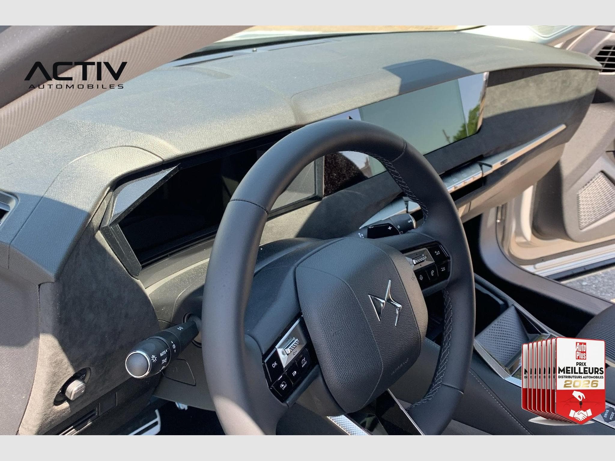 DS Automobiles DS4 Hybride 145 e-DCT6 Etoile - Alcantara (2026) - Foto 13