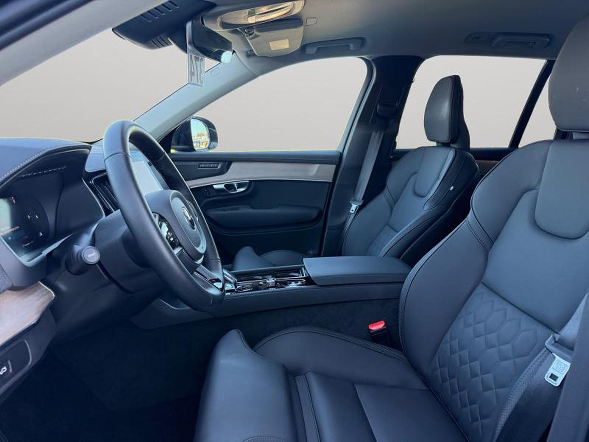 Volvo XC90 Plus Bright / Essence (2025) - Foto 9