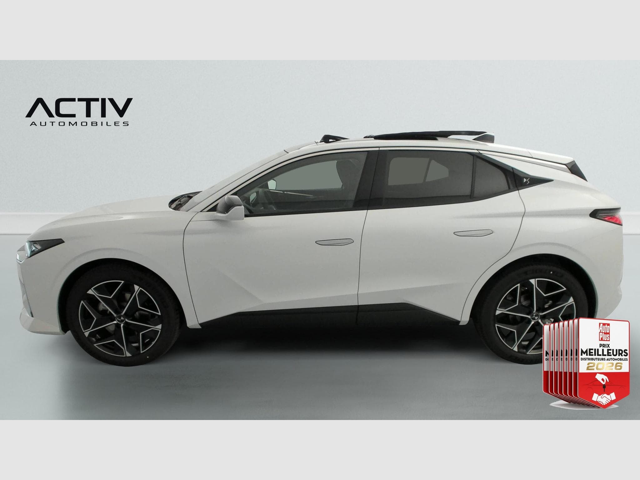DS Automobiles DS4 Hybride 145 e-DCT6 Etoile - Alcantara (2026) - Foto 4
