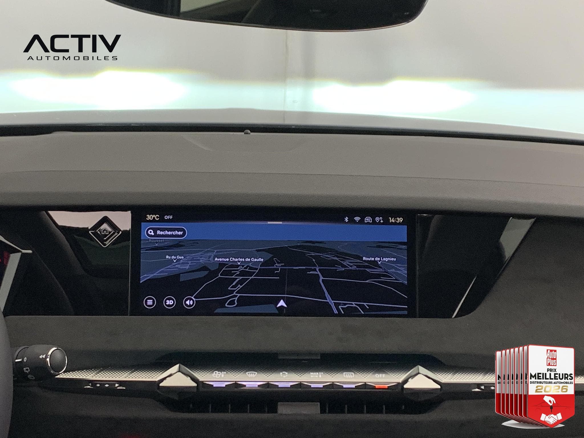 DS Automobiles DS4 Hybride 145 e-DCT6 Etoile - Alcantara (2026) - Foto 18