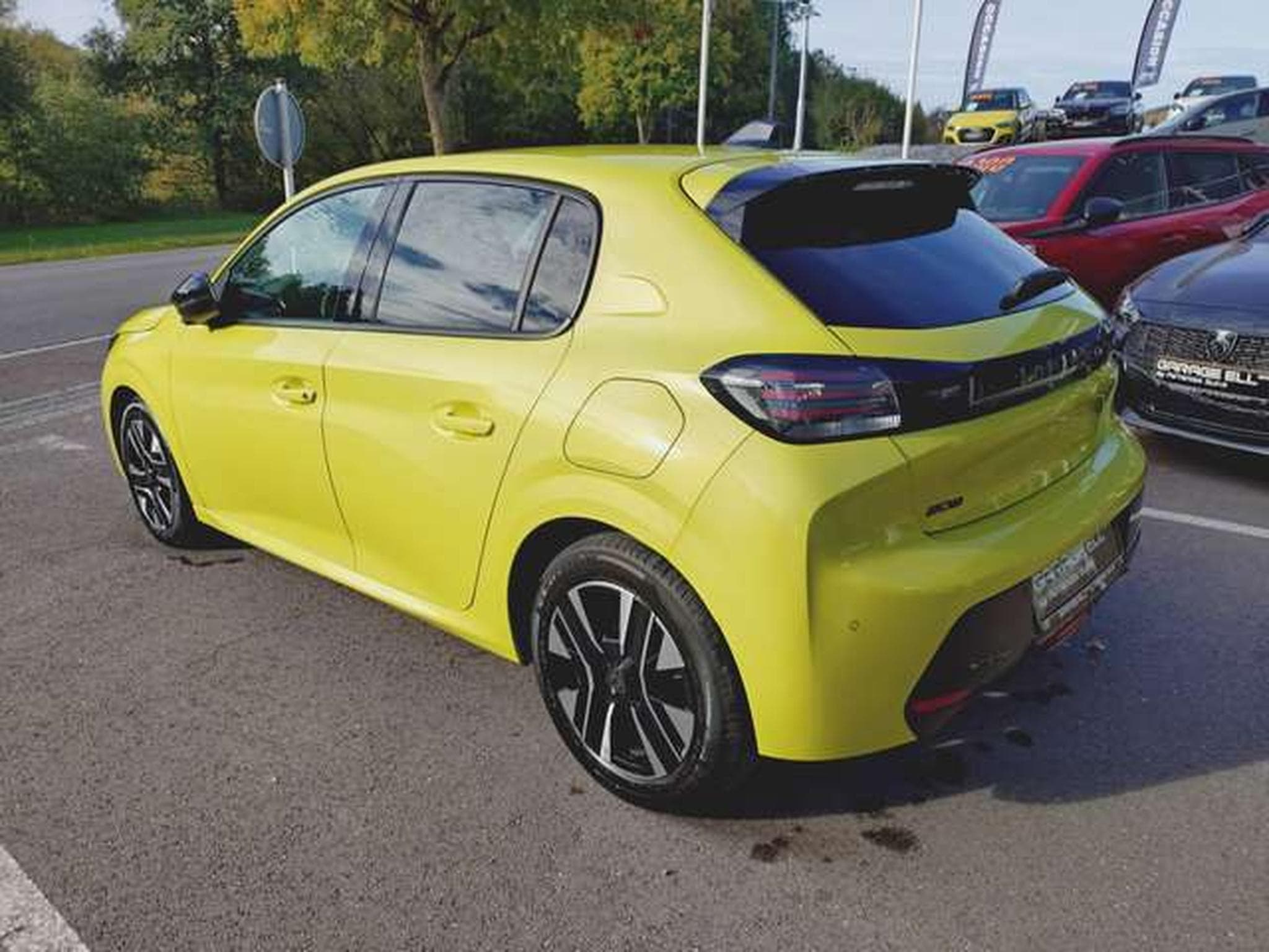 Peugeot 208 Allure (2024) - Photo 4