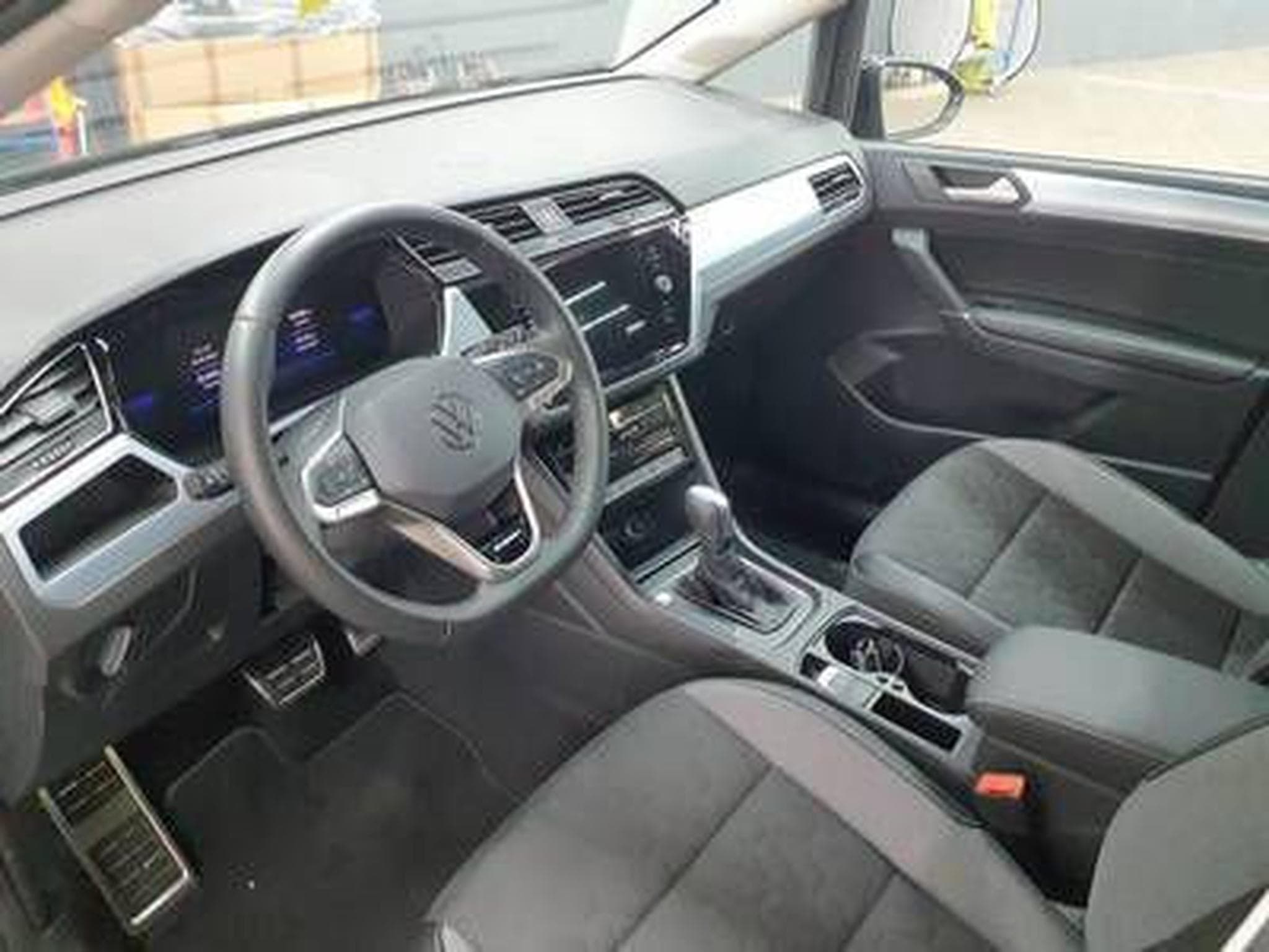 VW Touran Comfortline Energy 2.0 TDI 150 CV DSG7* 7 PLACES * ATTELAGE (2026) - Photo 4