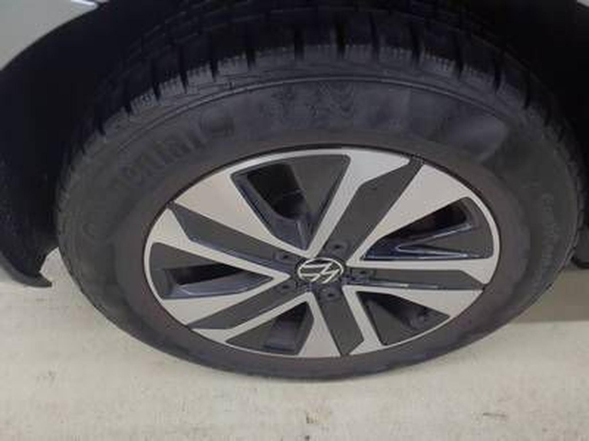 VW Touran Comfortline Energy 1.5 TSI 150 CV BVM6 * 7 PLACES * CAM *HAY (2026) - Foto 16