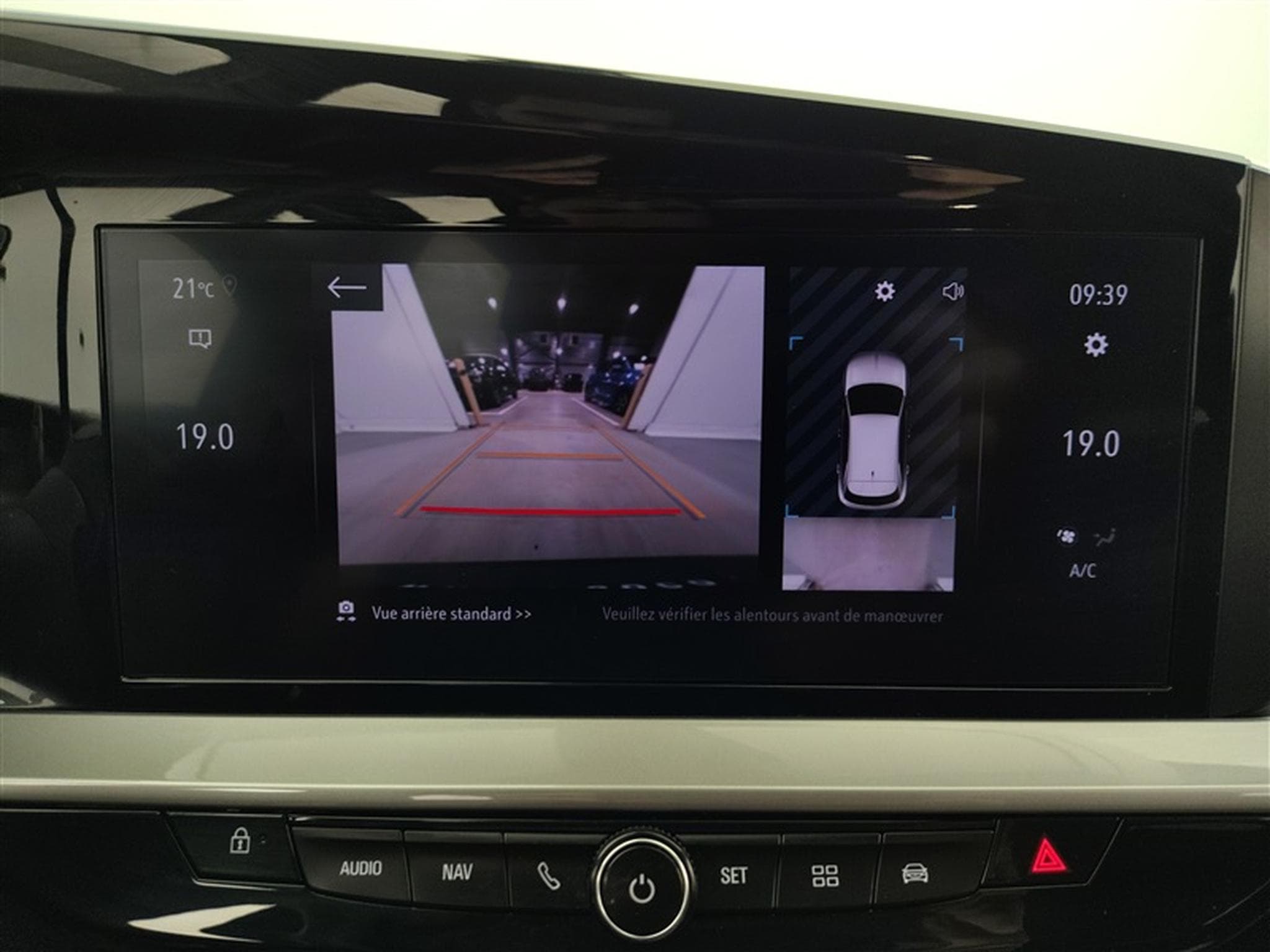 Opel Mokka 1.2 Turbo GS Line CARPLAY / FULL LED / CLIM (2024) - Photo 18