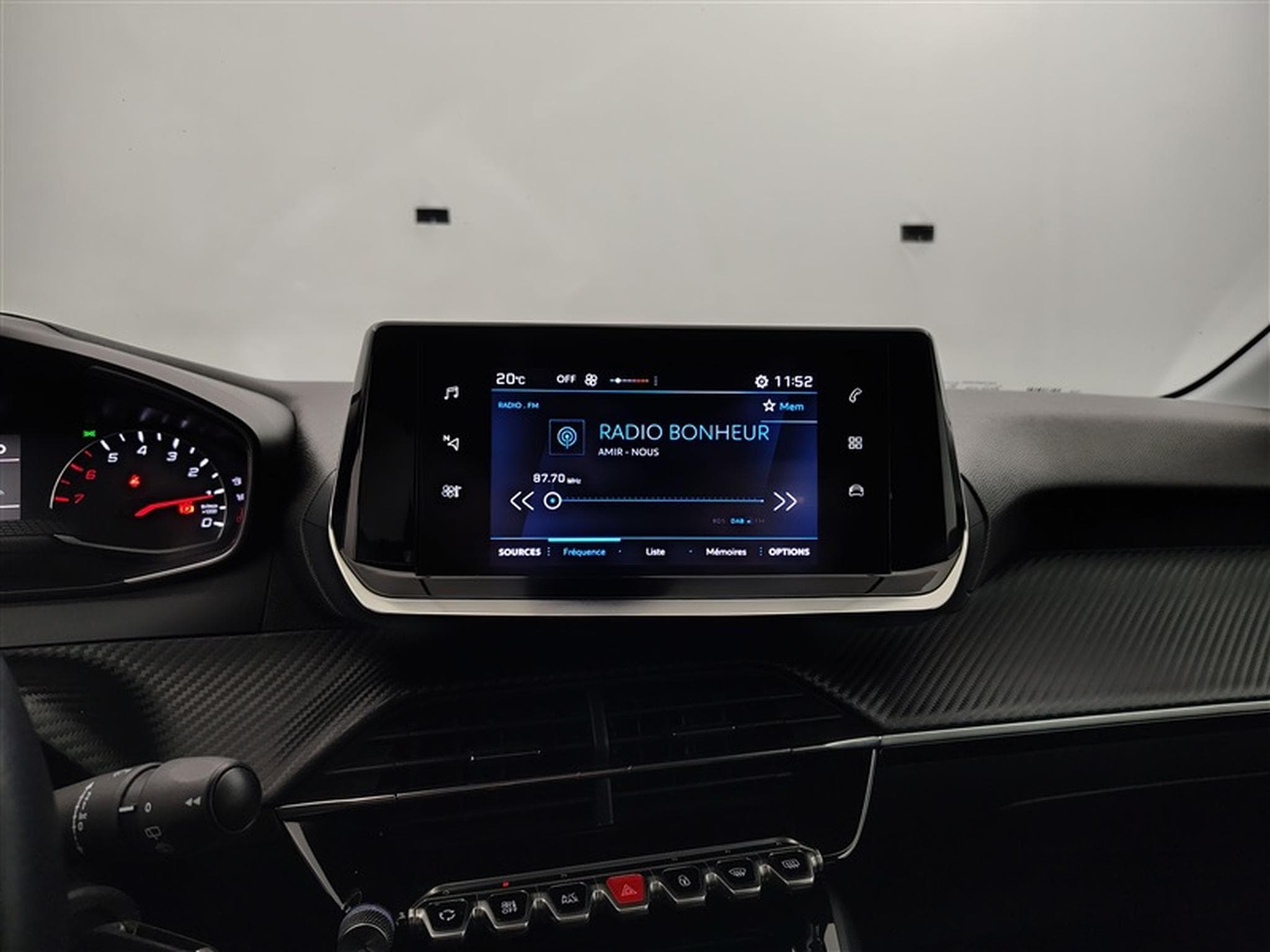 Peugeot 208 1.2i PureTech 100Cv EAT Style CARPLAY / ALU / PDC (2021) - Photo 11