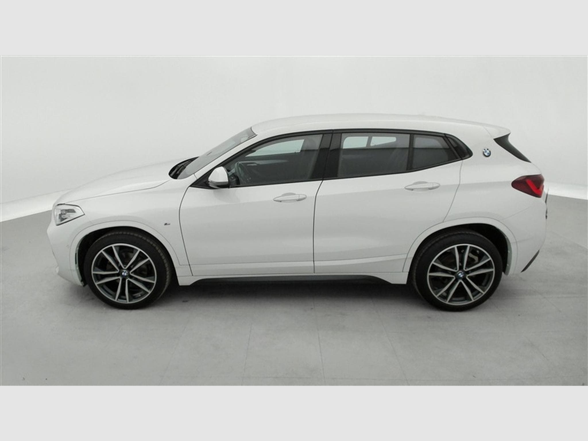 BMW X2 1.5iA sDrive18 Pack M S-CUIR / NAVI / CAMERA (2023) - Photo 3