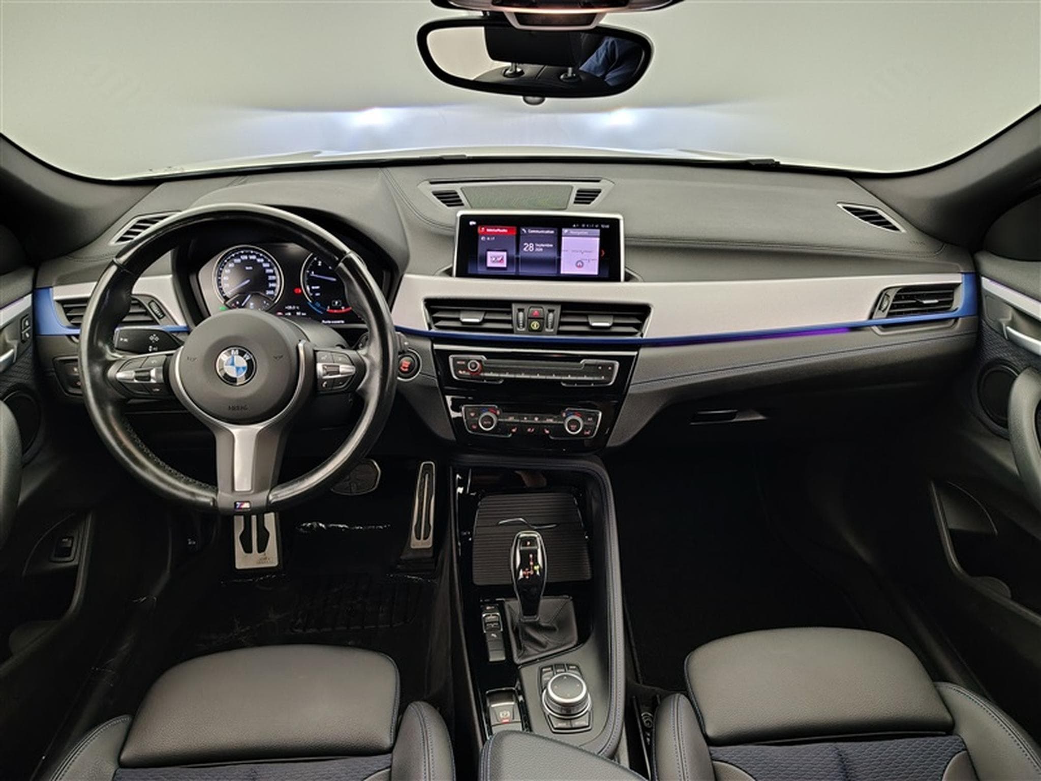 BMW X2 1.5iA sDrive18 Pack M S-CUIR / NAVI / CAMERA (2023) - Photo 8