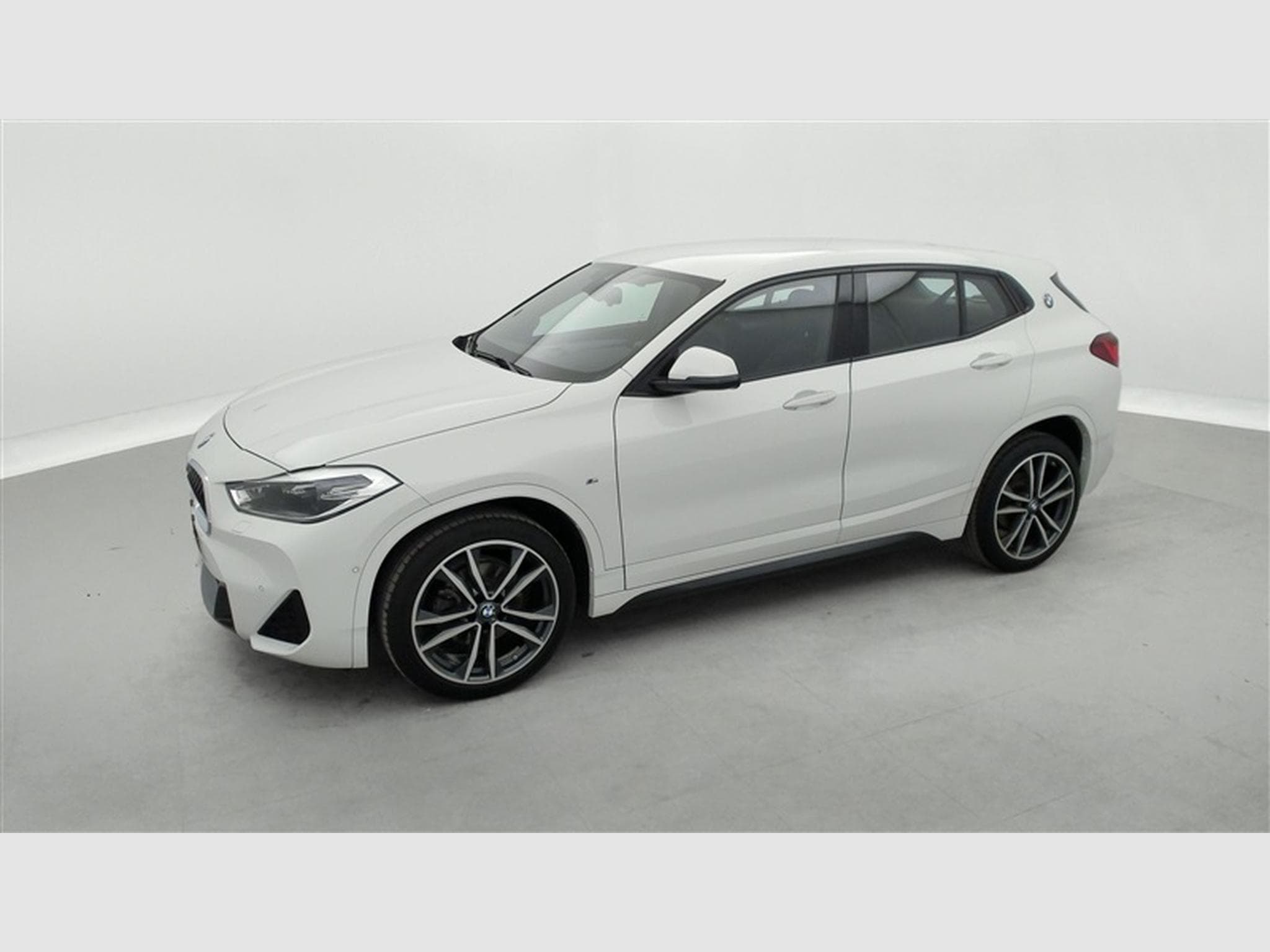 BMW X2 1.5iA sDrive18 Pack M S-CUIR / NAVI / CAMERA (2023) - Photo 21