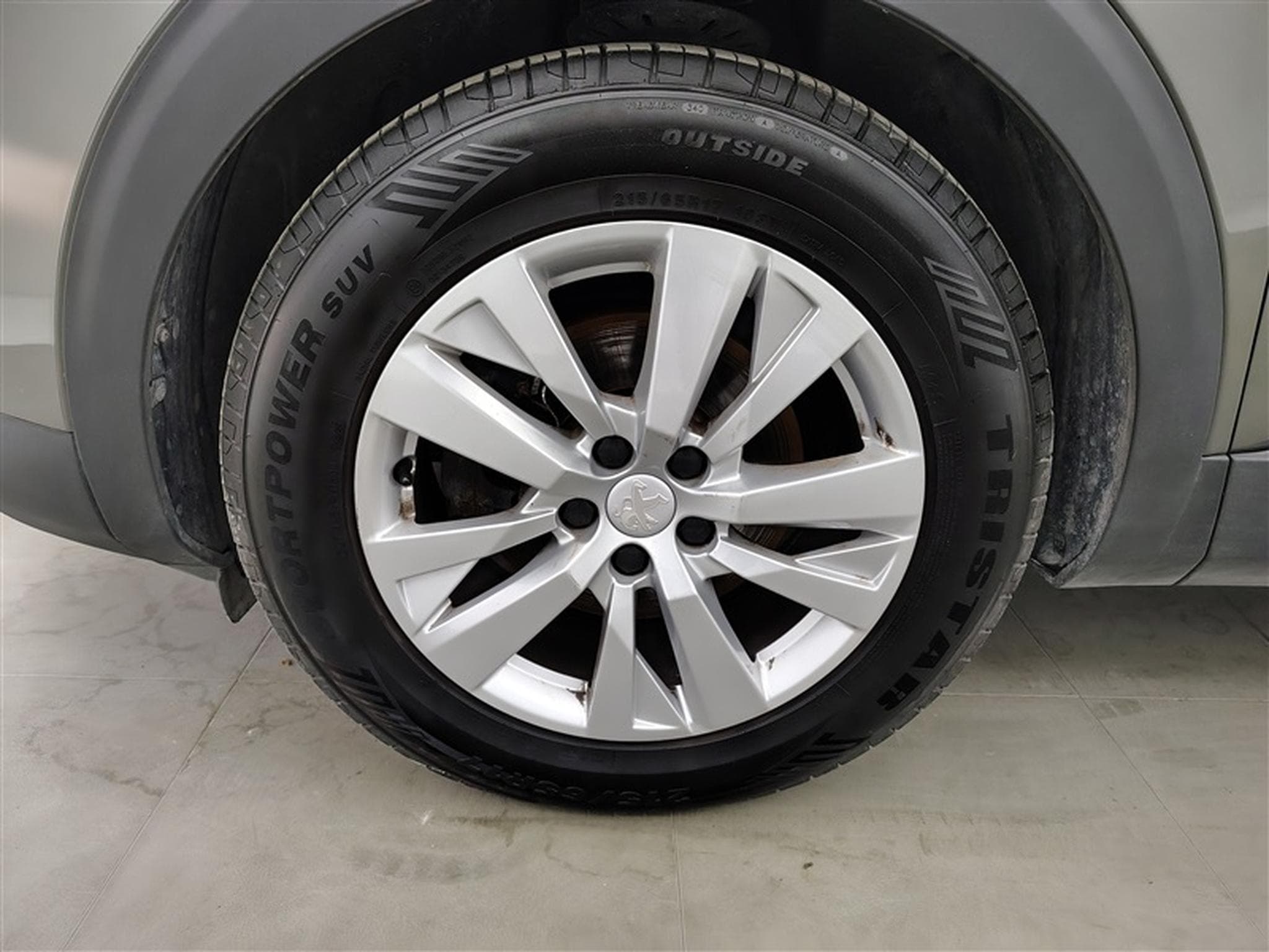 Peugeot 3008 1.2 PureTech Active NAVI/TO PANO/JA/PDC (2019) - Photo 6