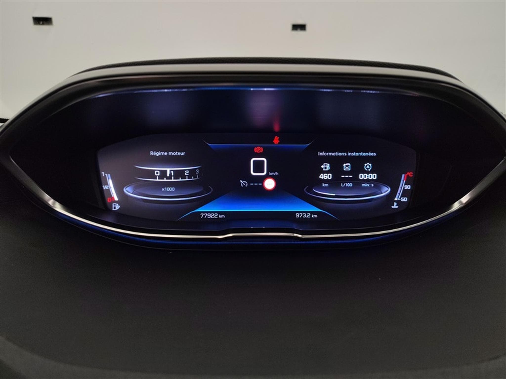 Peugeot 3008 1.2 PureTech Active NAVI/TO PANO/JA/PDC (2019) - Photo 10