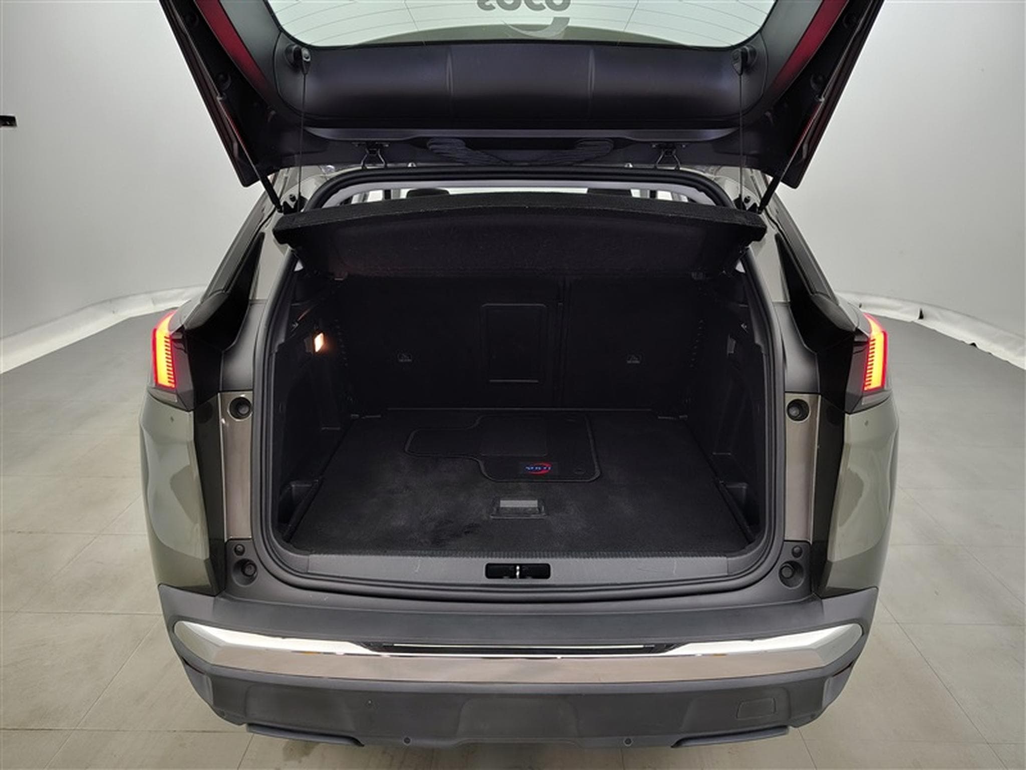 Peugeot 3008 1.2 PureTech Active NAVI/TO PANO/JA/PDC (2019) - Photo 14