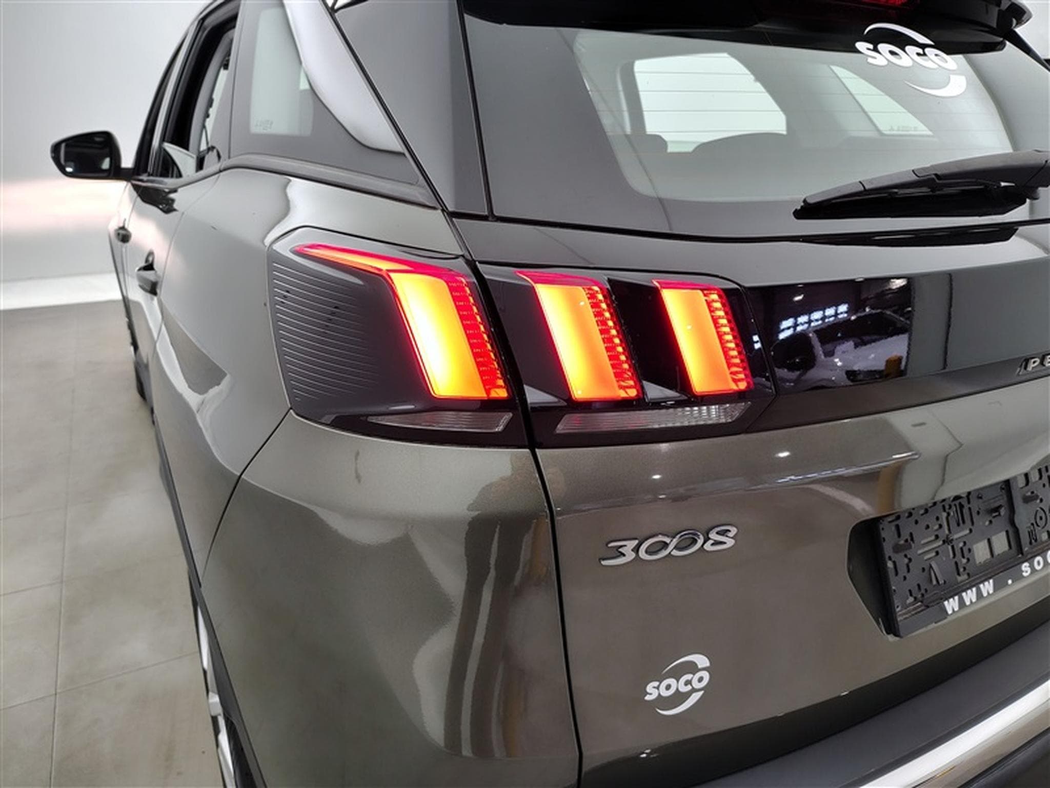 Peugeot 3008 1.2 PureTech Active NAVI/TO PANO/JA/PDC (2019) - Photo 16