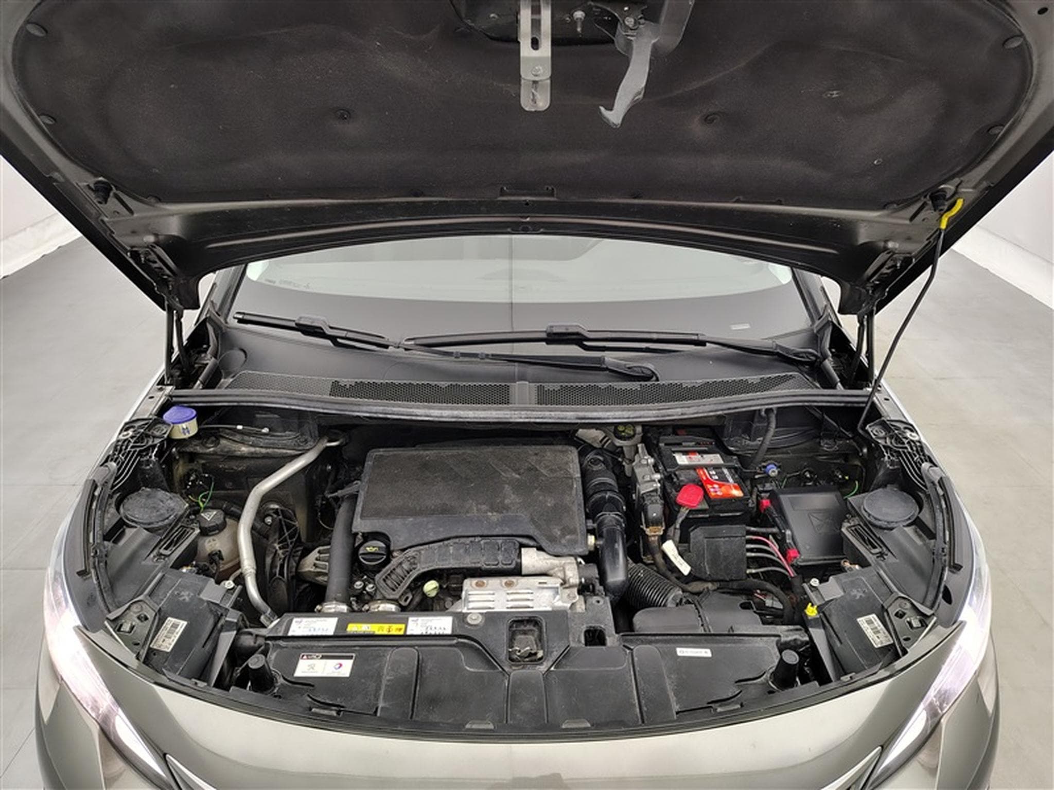 Peugeot 3008 1.2 PureTech Active NAVI/TO PANO/JA/PDC (2019) - Photo 20