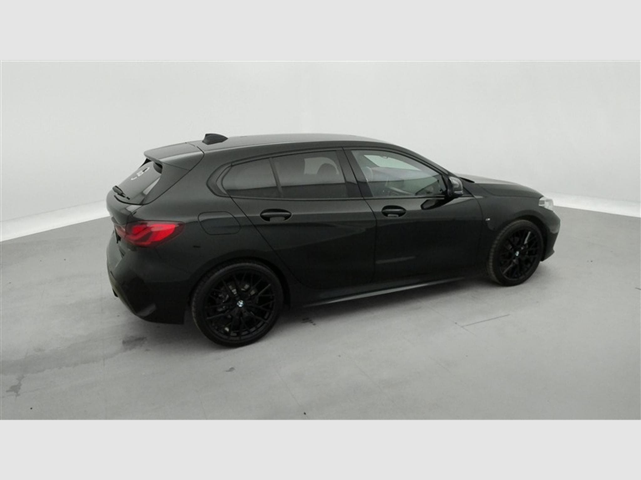 BMW 118 118iA Pack M NAVI / CAMERA / CARPLAY / SHADOW LINE (2022) - Photo 25