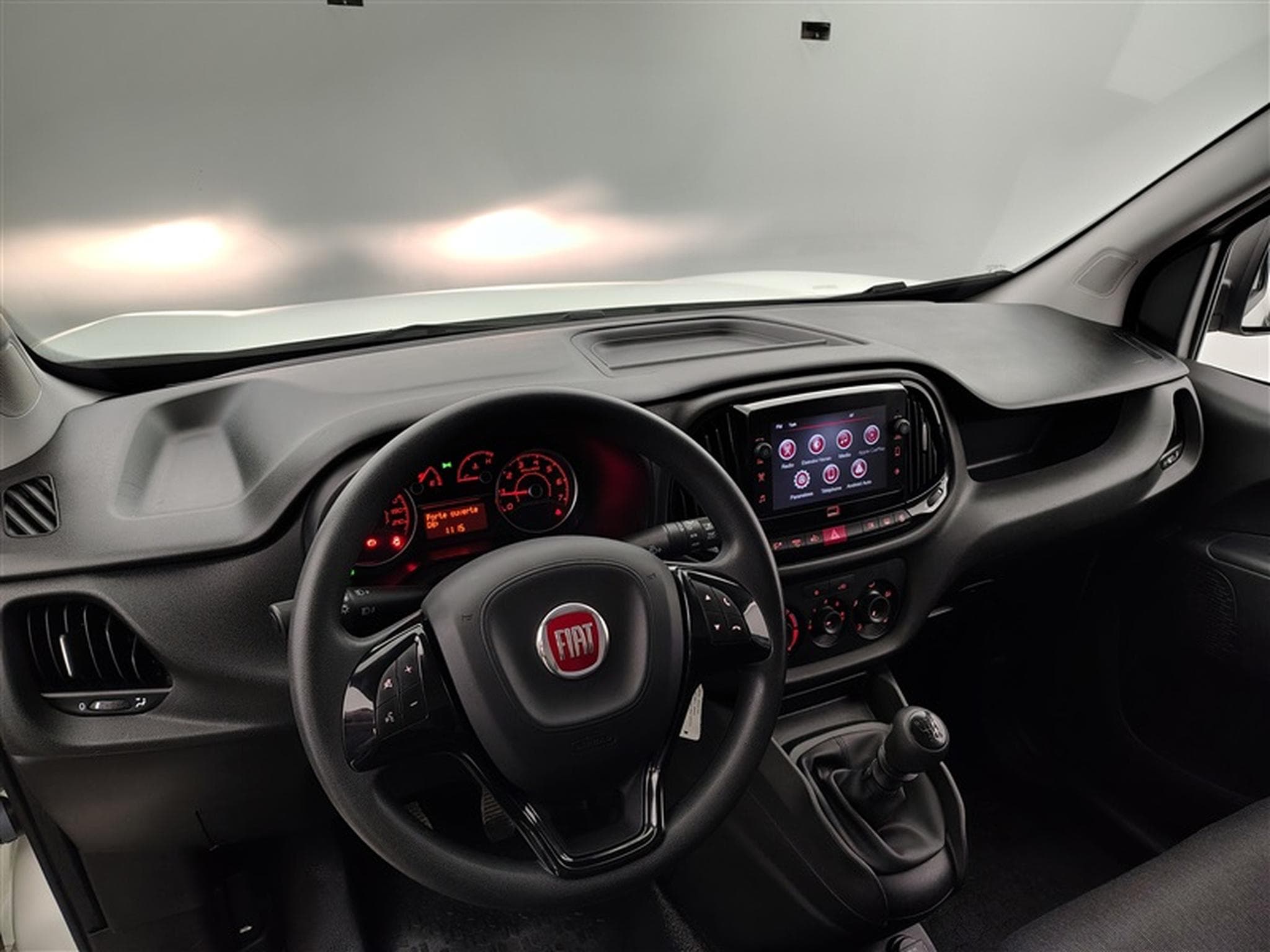 Fiat Doblo 1.6 MJET Cargo CLIM / CARPLAY (2022) - Photo 8