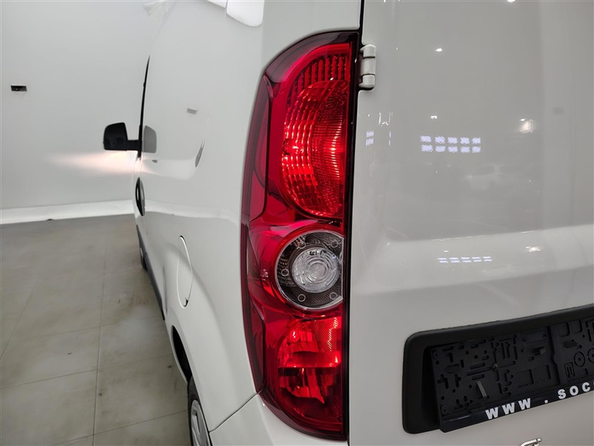 Fiat Doblo 1.6 MJET Cargo CLIM / CARPLAY (2022) - Photo 16