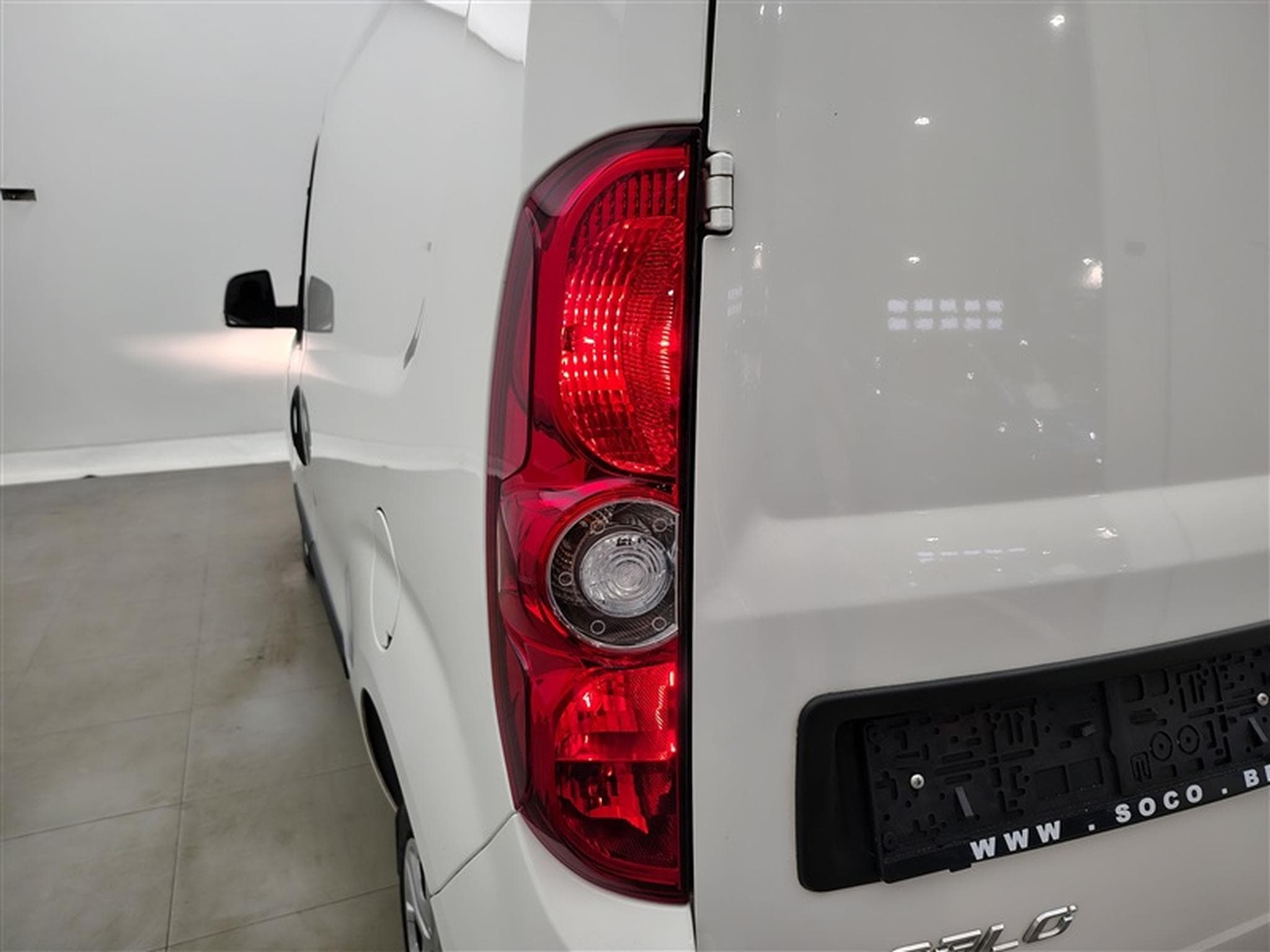 Fiat Doblo 1.6 MJET Cargo CLIM / CARPLAY (2023) - Photo 16
