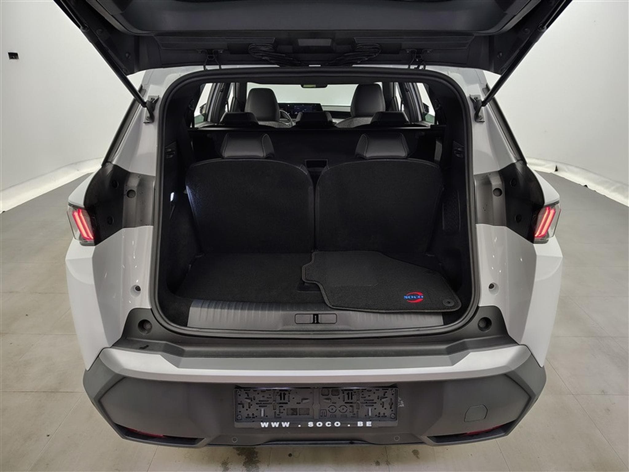Peugeot 5008 1.2 HYBRID 145cv e-DSC6 Allure 7pl. NAVI / FULL LED / CAMERA (2025) - Photo 14