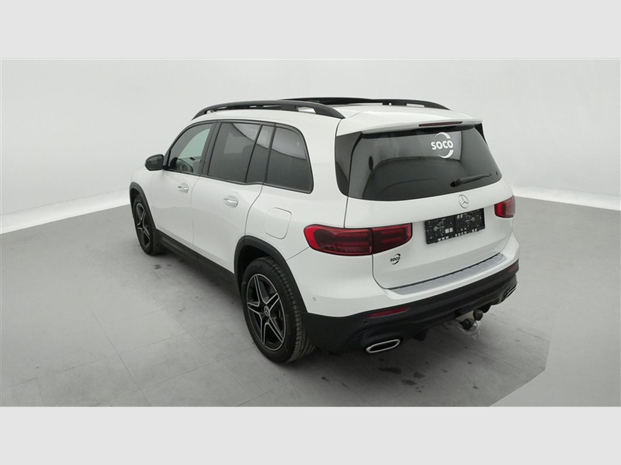 Mercedes GLB 180 180d AMG Line 7pl. NAVI / FULL LED / PANO / CAMERA 360° (2025) - Photo 2