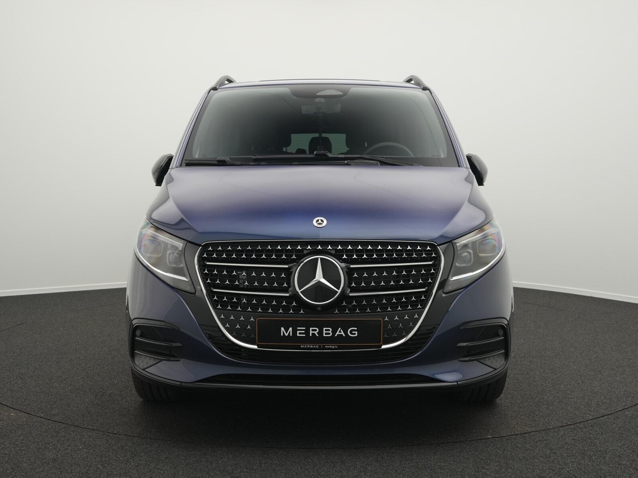 Mercedes V d 4MATIC EXCLUSIVE Lang (2026) - Photo 2