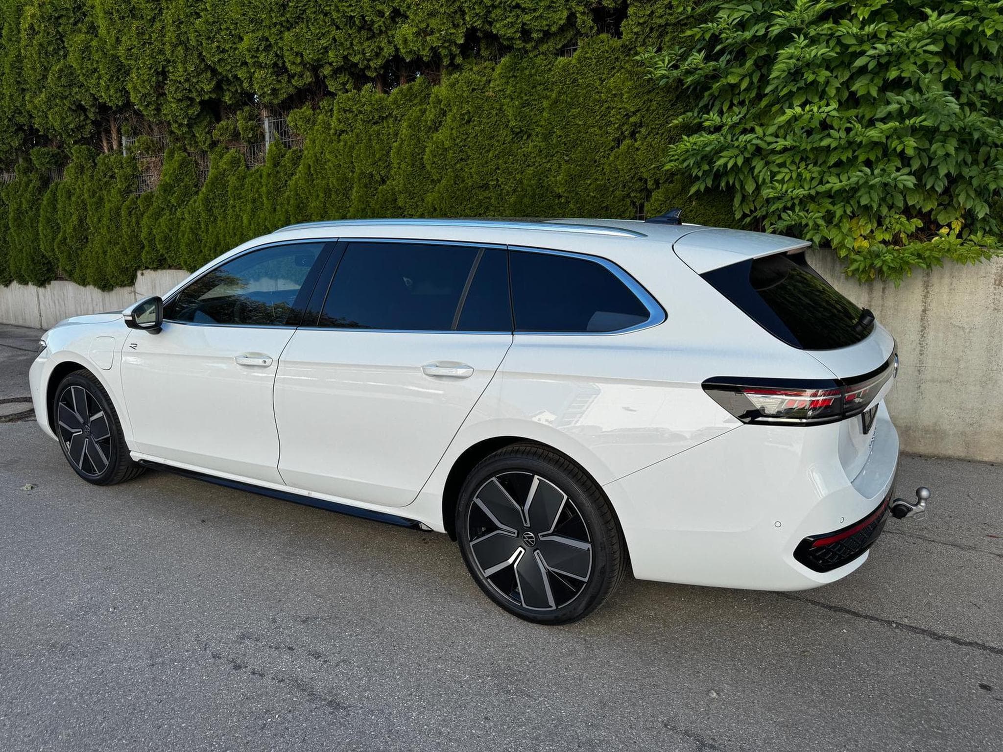 VW Passat Variant 1.5 TSI eHybrid 200 kW R-Line (2026) - Foto 3