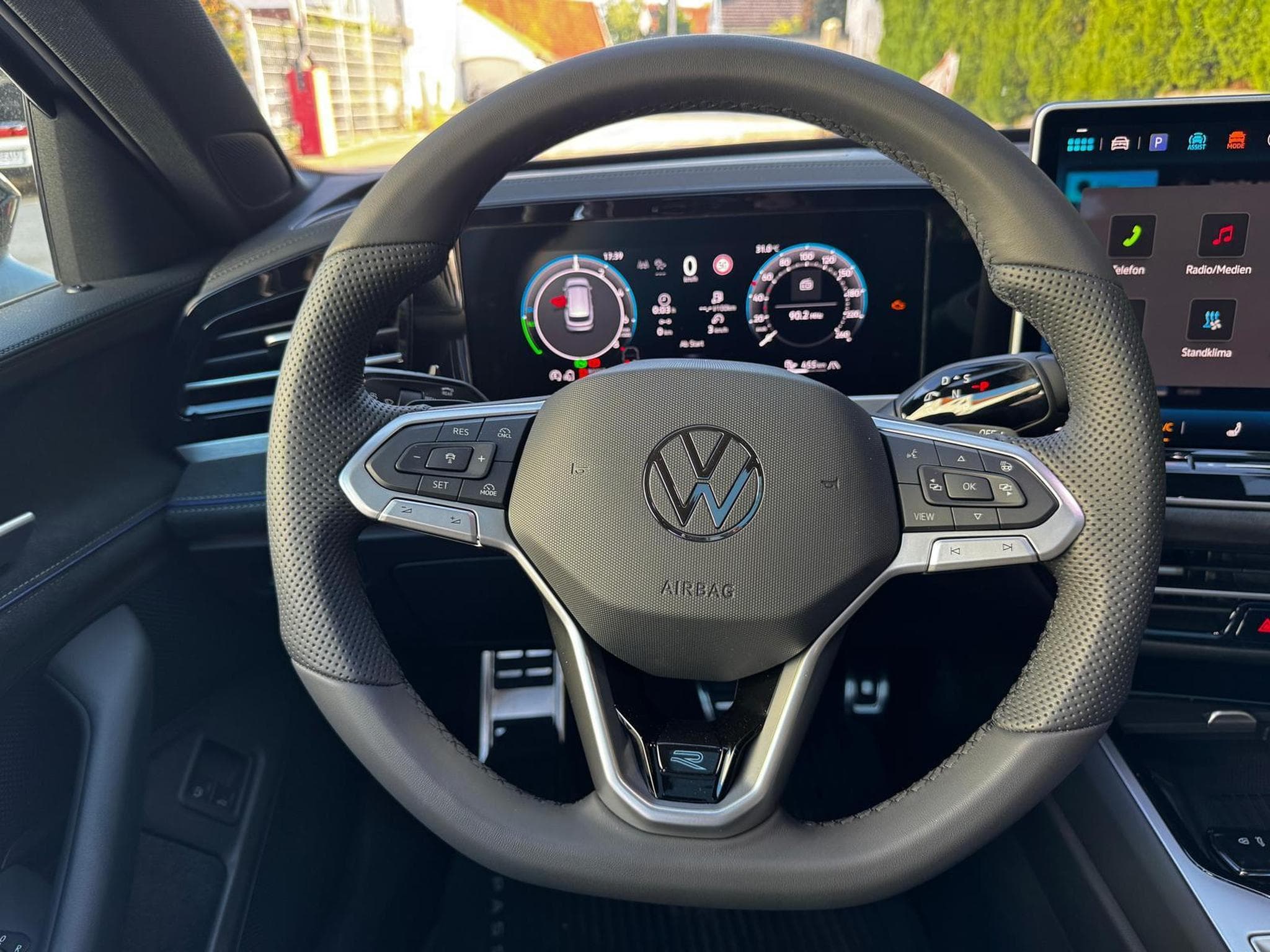 VW Passat Variant 1.5 TSI eHybrid 200 kW R-Line (2026) - Foto 6