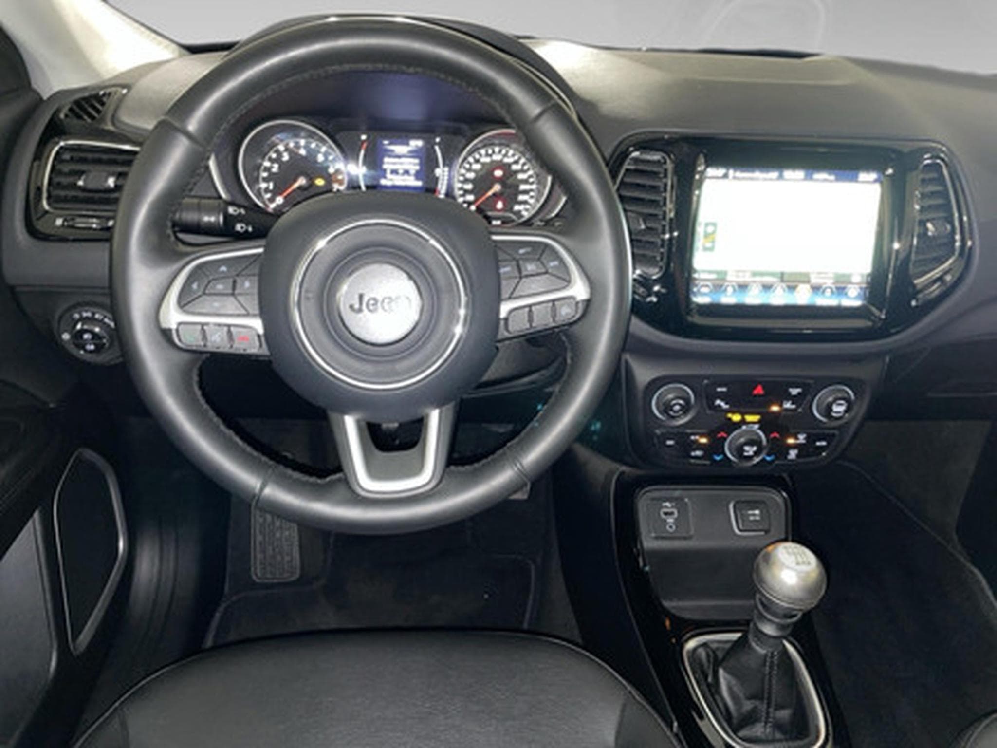 Jeep Compass 1.4 Turbo MultiAir 103kW FWD (2020) - Photo 6