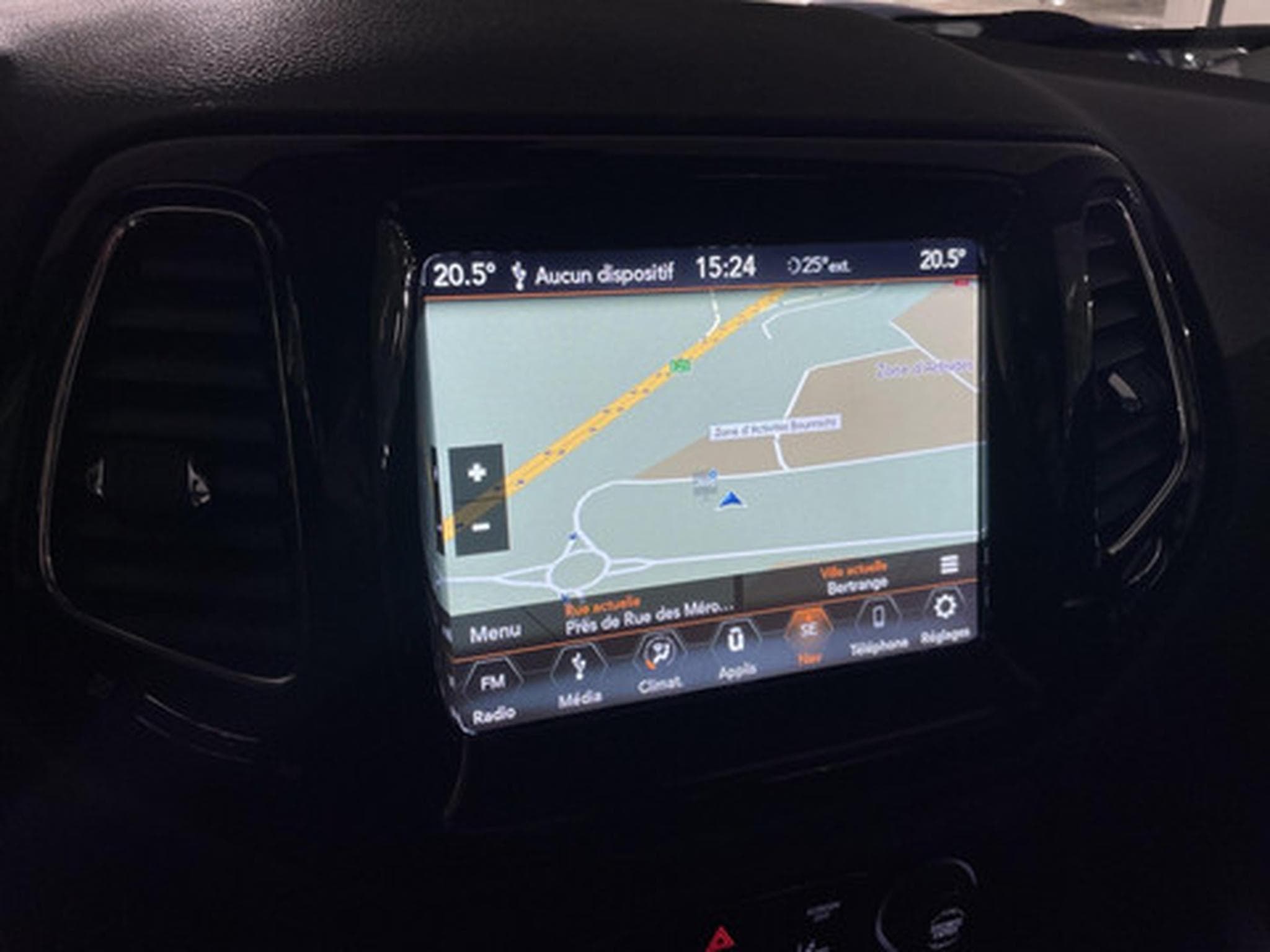 Jeep Compass 1.4 Turbo MultiAir 103kW FWD (2020) - Photo 3