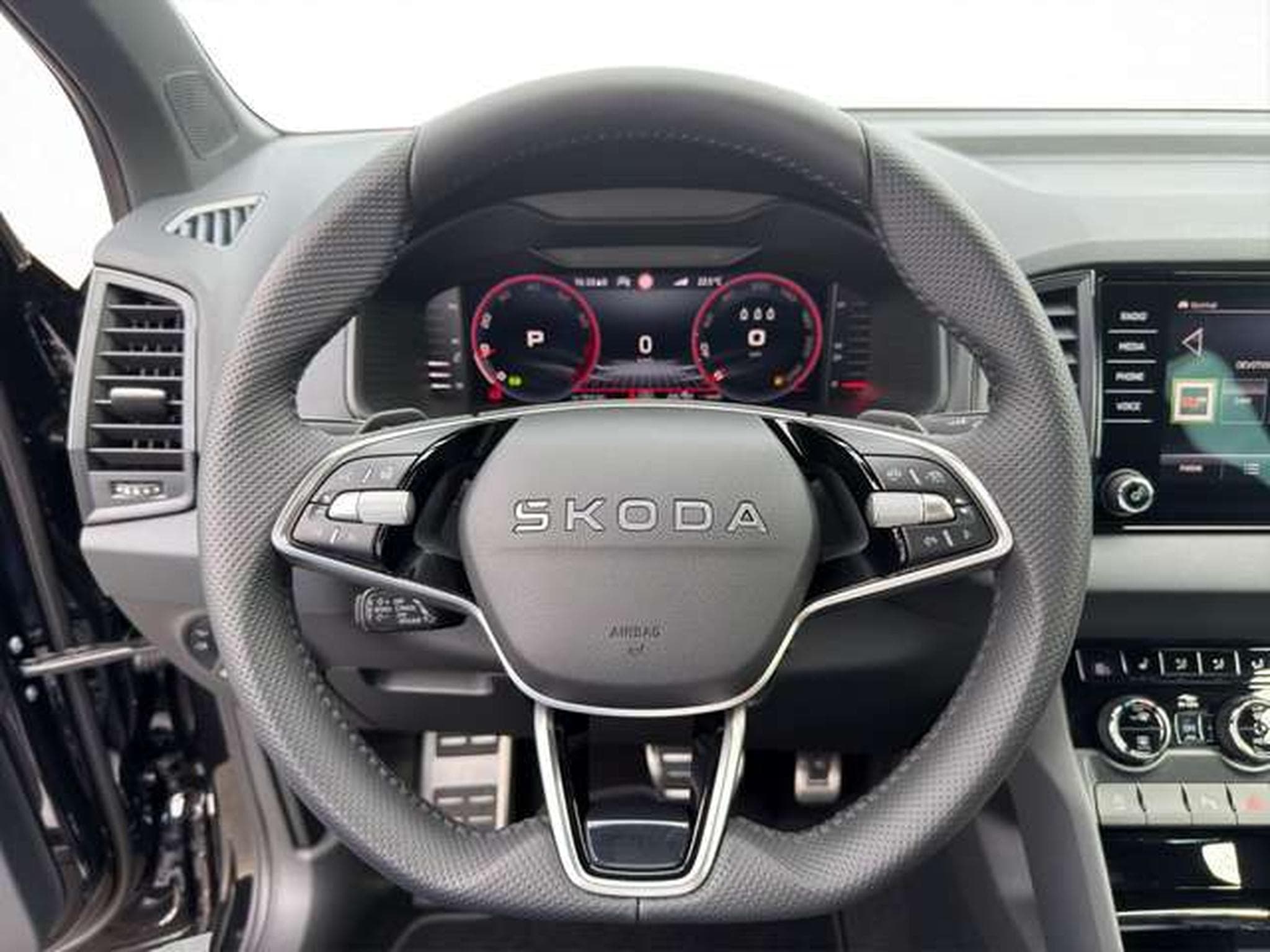 Skoda Karoq Sportline DSG/ACC/Matrix/AHK/Side/5-J Gara (2026) - Photo 10