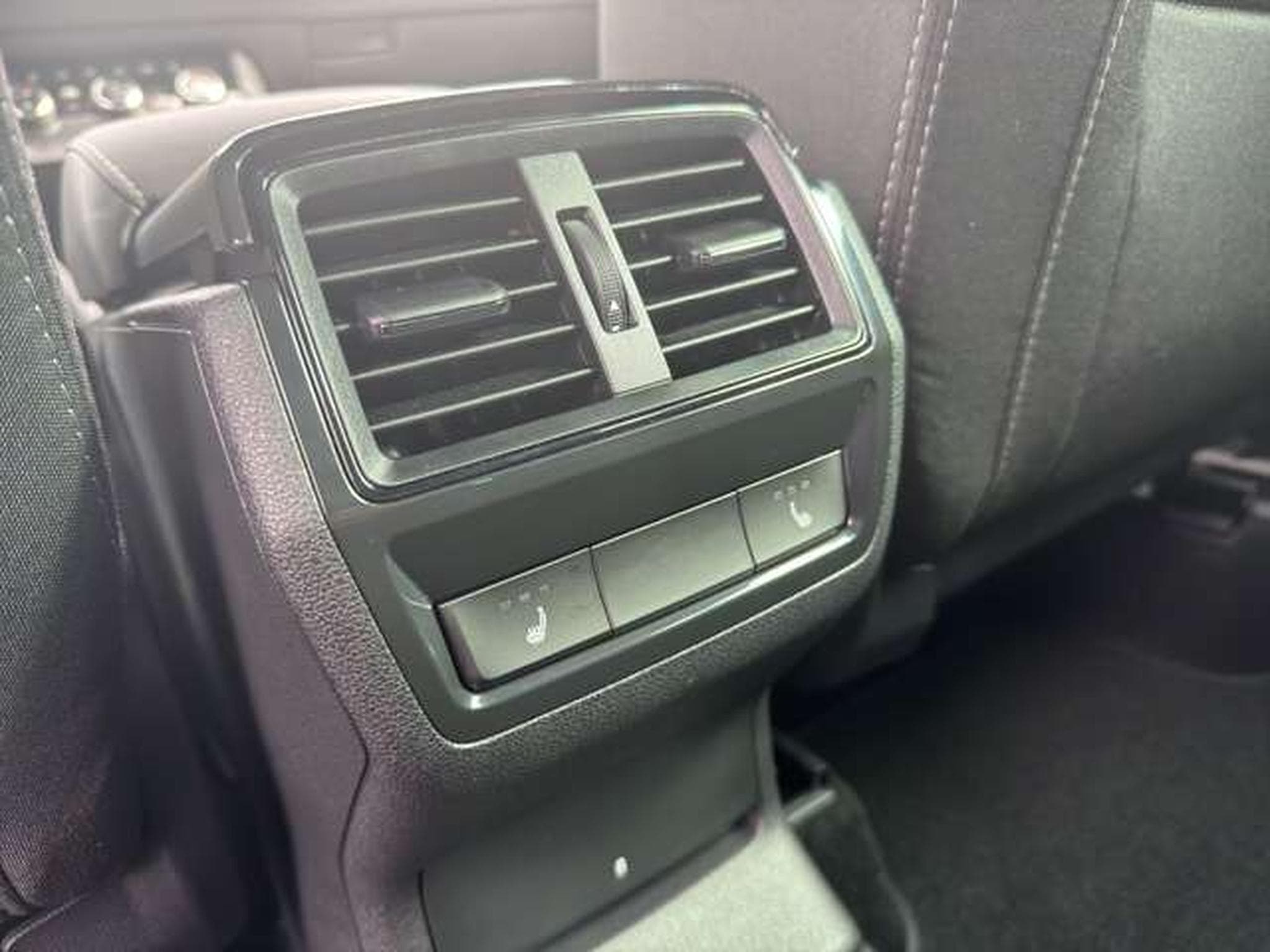 Skoda Karoq Sportline DSG/ACC/Matrix/AHK/Side/5-J Gara (2026) - Photo 24