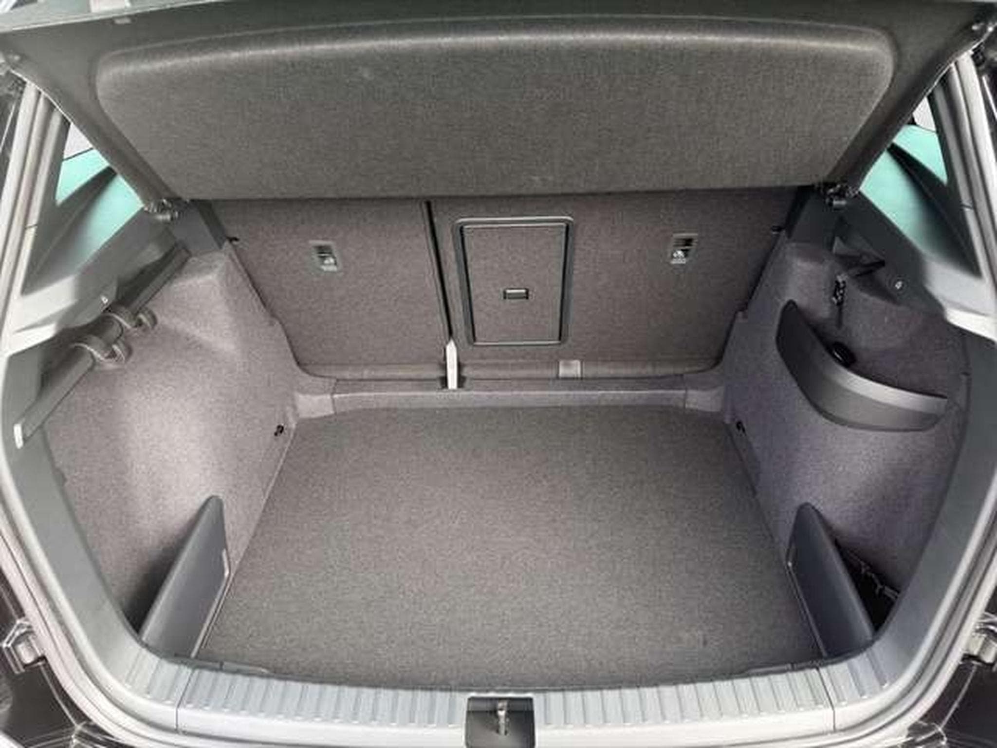 Skoda Karoq Sportline DSG/ACC/Matrix/AHK/Side/5-J Gara (2026) - Photo 30