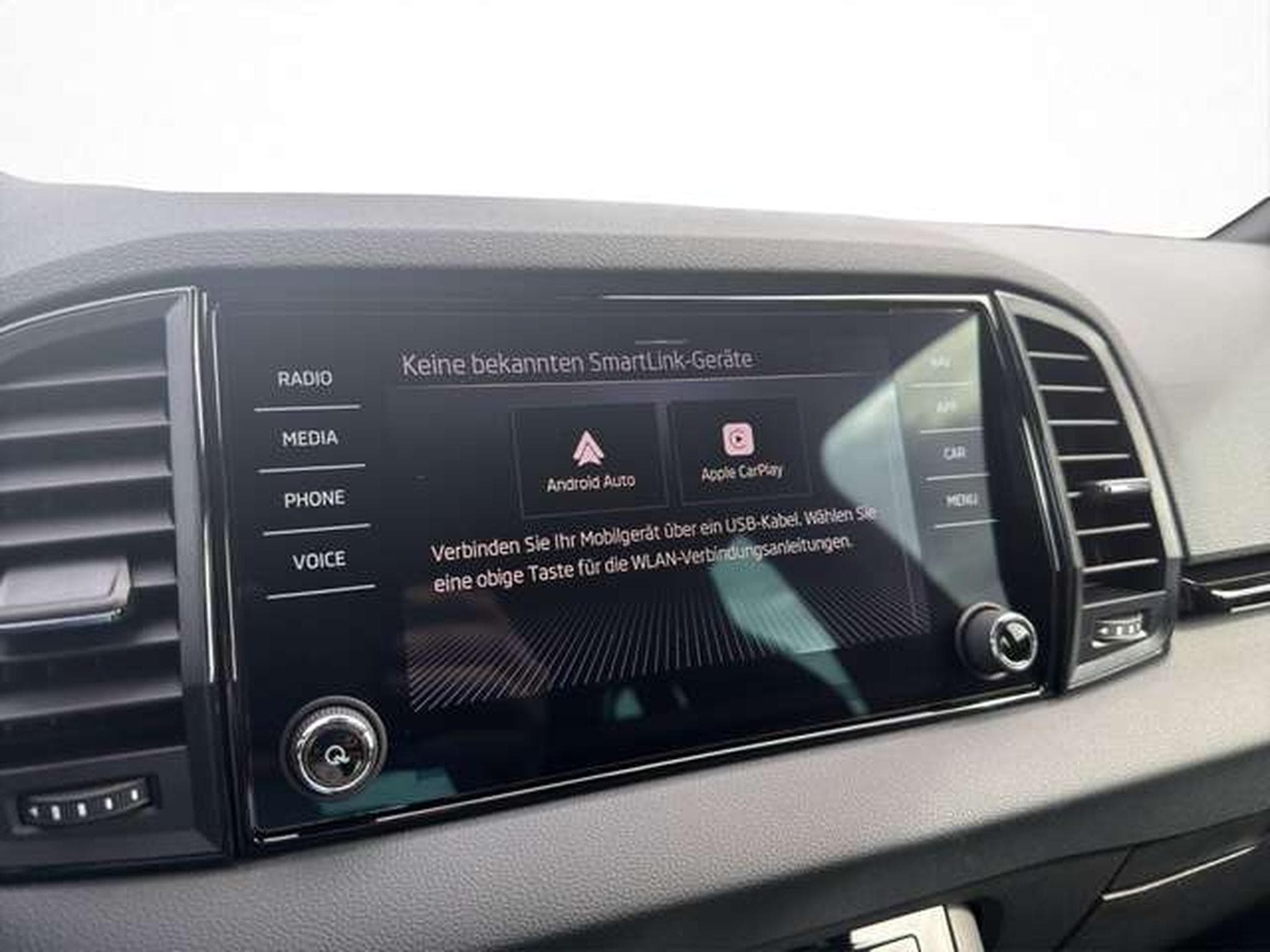 Skoda Karoq Sportline DSG/ACC/Matrix/AHK/Side/5-J Gara (2026) - Photo 17