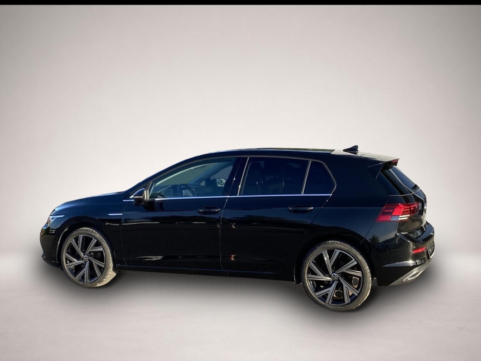 VW Golf (2024) - Photo 3