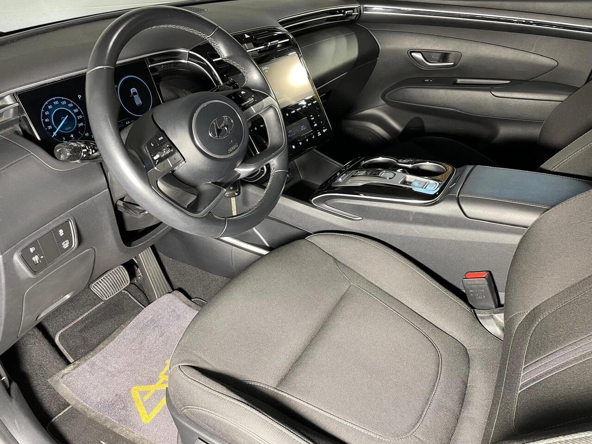 Hyundai Tucson 1.6 T-GDI 230 MILD HYBRID DCT GPS CARPLAY (2022) - Photo 10